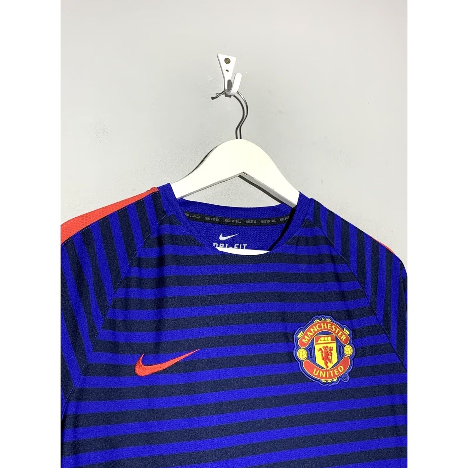 Nike Nike Manchester United Training Shirt Soccer Jersey Crew Neck Short Sleeve L Blue Jersey Nike Mens Shirt Size US L / EU 52-54 / 3 - 3 Thumbnail
