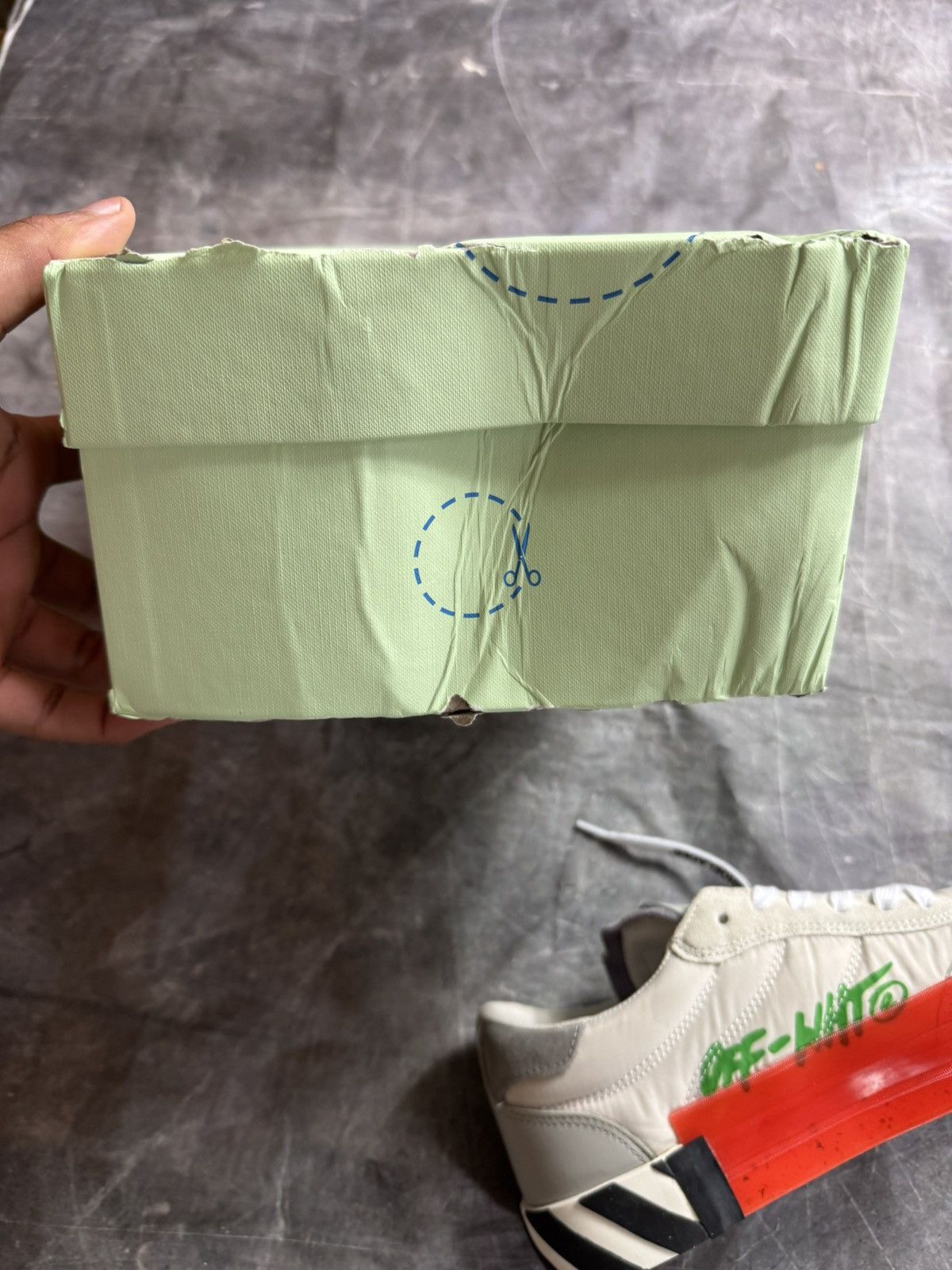 Off-White Off-White Vulcanized Sneakers in White / Black Size US 8 / EU 41 - 10 Thumbnail