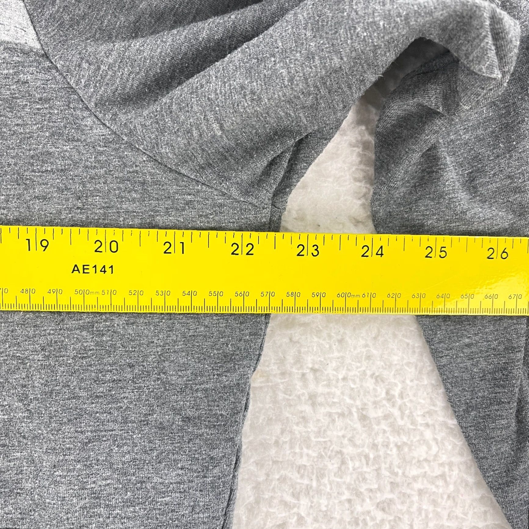 TravisMathew **Travis Mathew Gray 1/4 Zip Sweater Mens Long Sleeve Size Large** User: Travis Mathew Gray 1/4 Zip Sweater Mens Long Sleeve Size Large Size US L / EU 52-54 / 3 - 6 Thumbnail