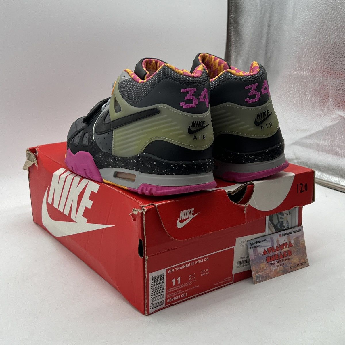 Nike Air trainer 3 Bo knows horse racing Size US 11 / EU 44 - 4 Thumbnail