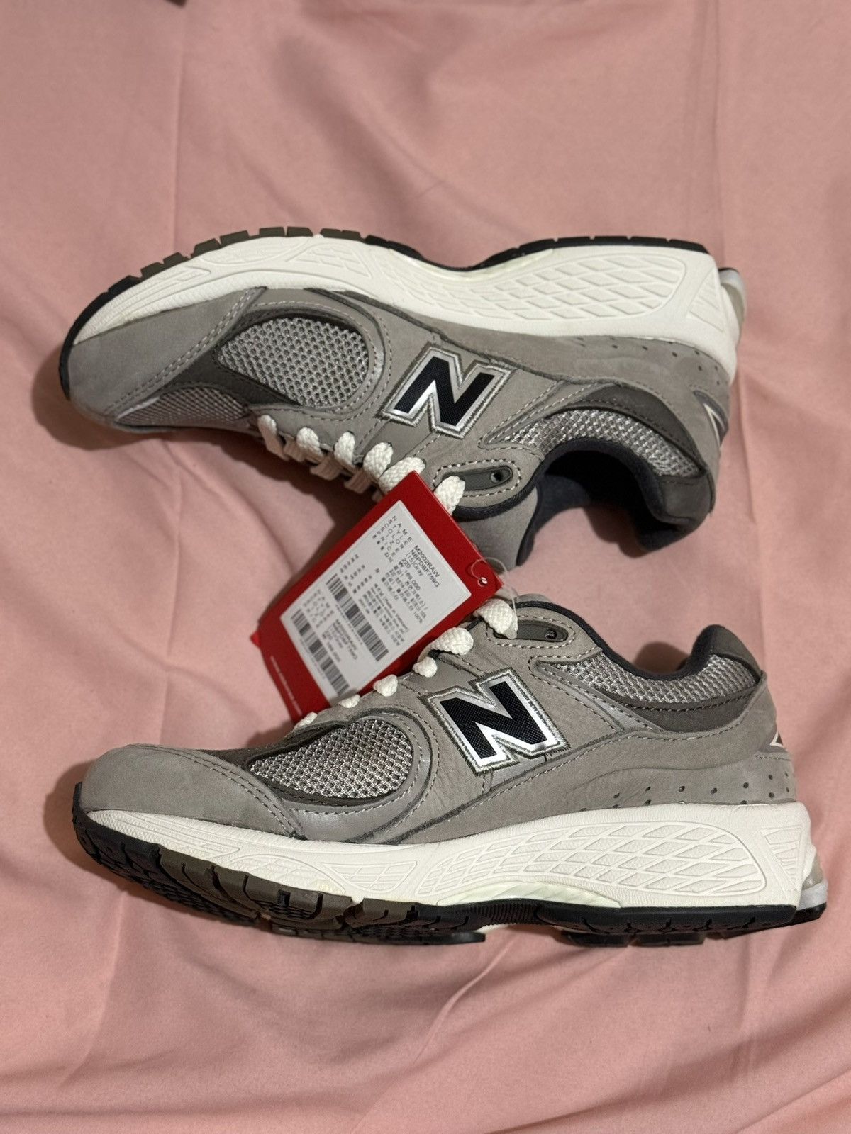 New Balance New Balance 2002R Marblehead Size US 4 / IT 34 - 2 Thumbnail