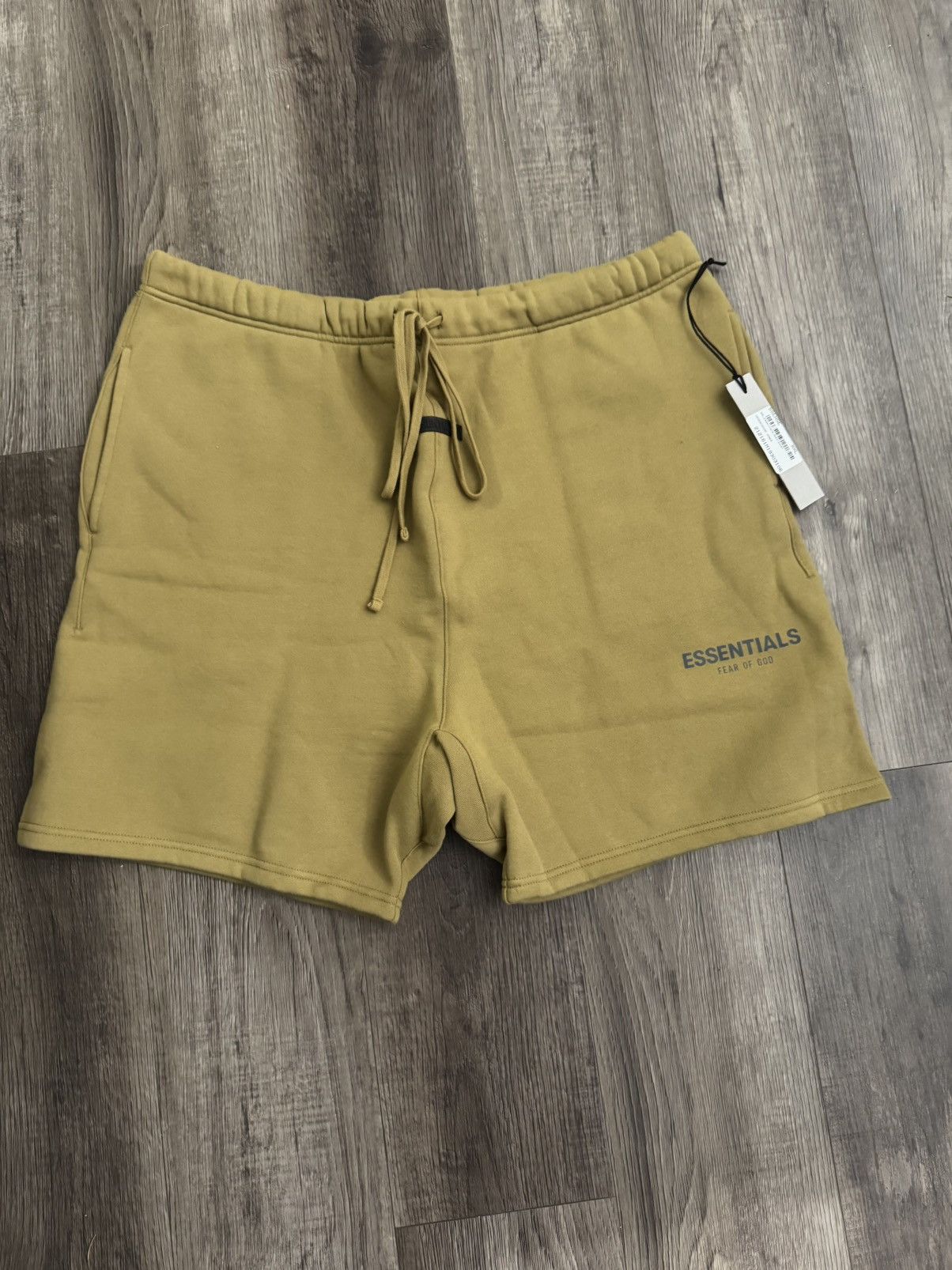 Fear of God Fear of God ESSENTIALS Shorts Size US 38 / EU 54 - 1 Thumbnail