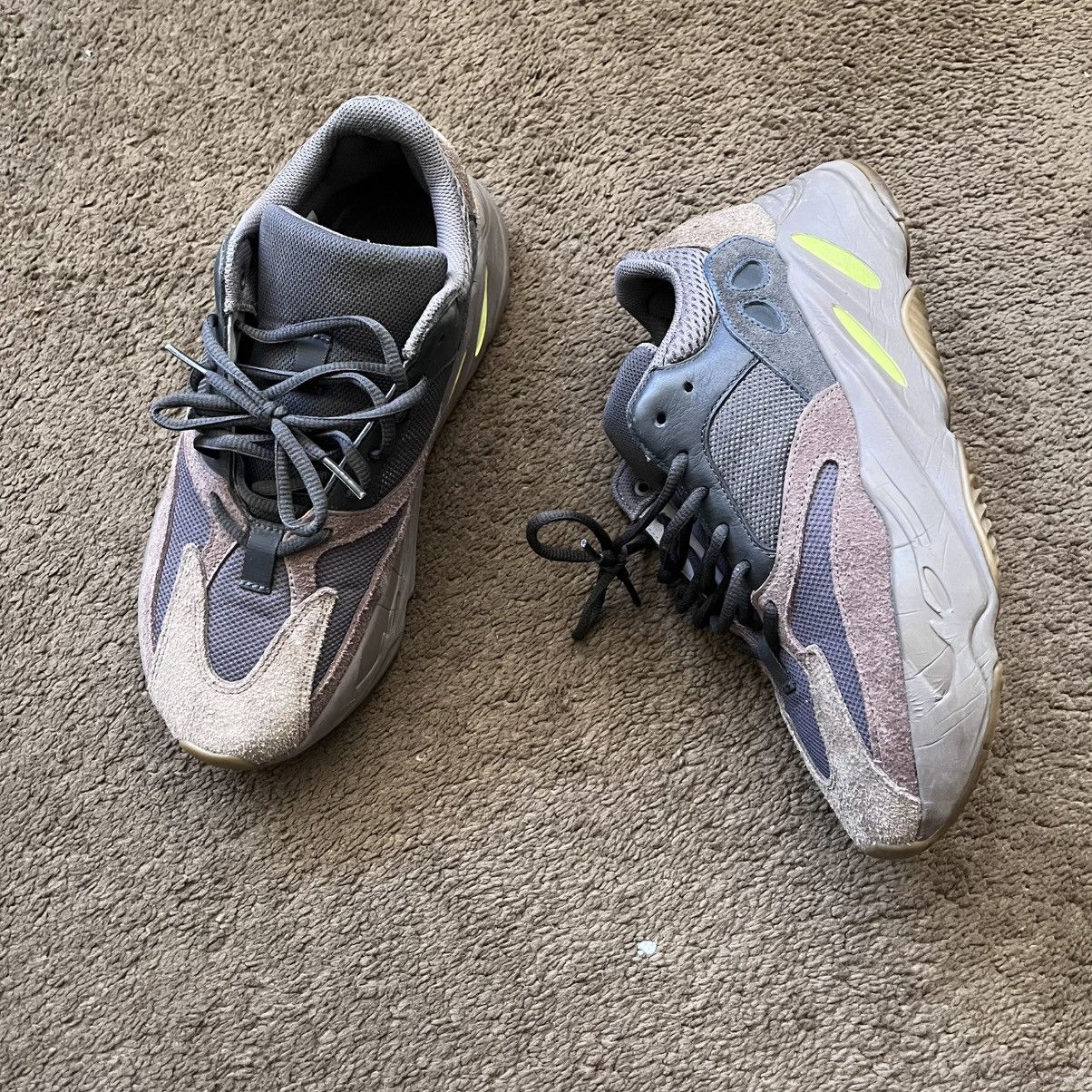 Yeezy Yeezy 700 Mauve Size US 9.5 / EU 42-43 - 1 Thumbnail