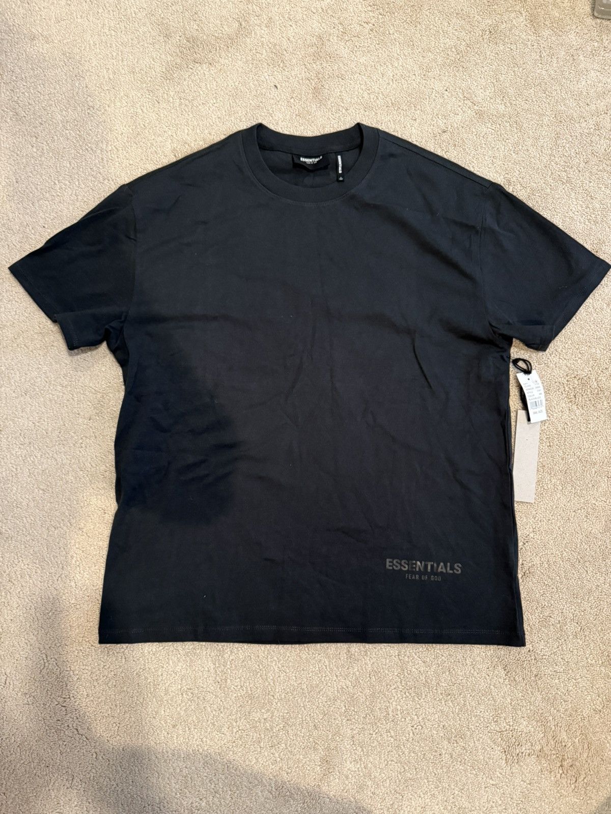 Fear of God 🔥 fear of god essentials black on black reflexive tee size S Size US S / EU 44-46 / 1 - 2 Thumbnail