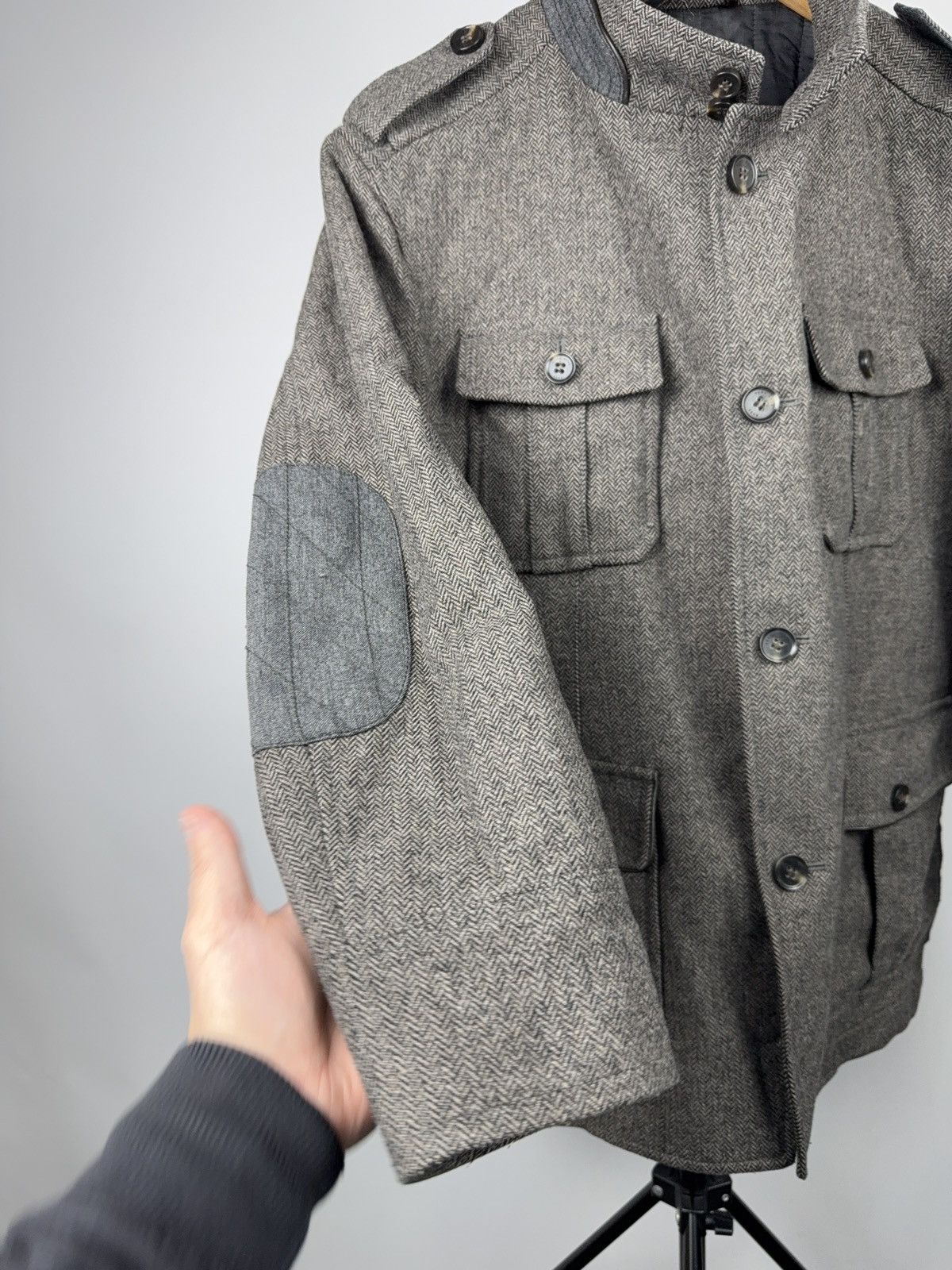Hugo Boss Luxury 00s Hugo Boss Herringbone Field Jacket Grey Wool Size US L / EU 52-54 / 3 - 3 Thumbnail