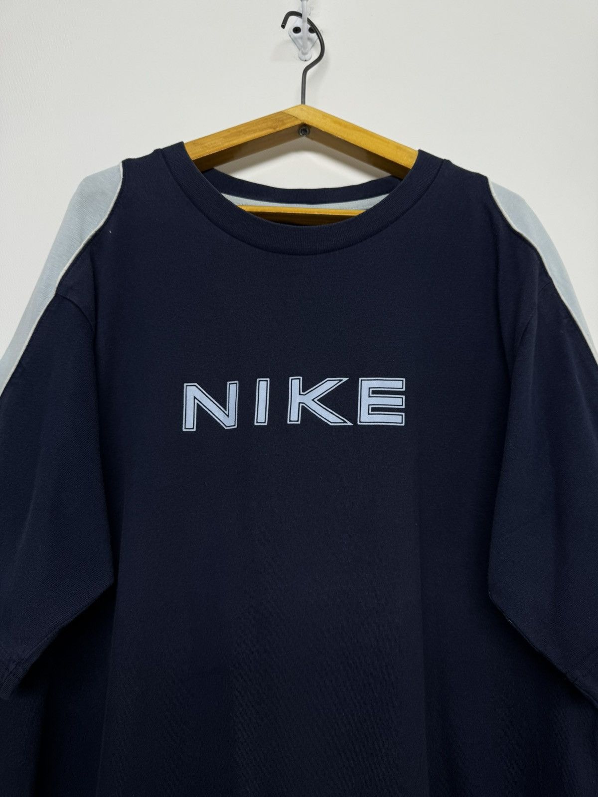 Nike Vintage Nike Center Logo Boxy T Shirt - Nike Teams 00’s Size US XL / EU 56 / 4 - 3 Thumbnail
