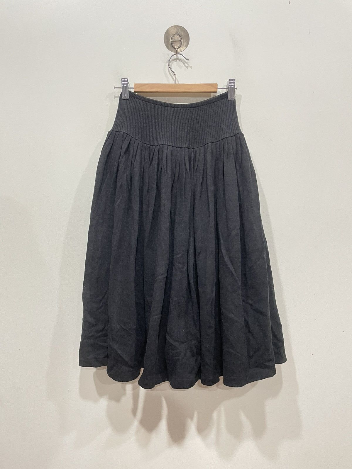 Norma Kamali Norma Kamali Skirt Size 28" / US 6 / IT 42 - 1 Thumbnail