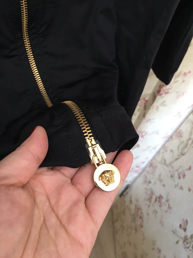 Versace Versace Medusa long coat Size XL / US 12-14 / IT 48-50 - 4 Thumbnail