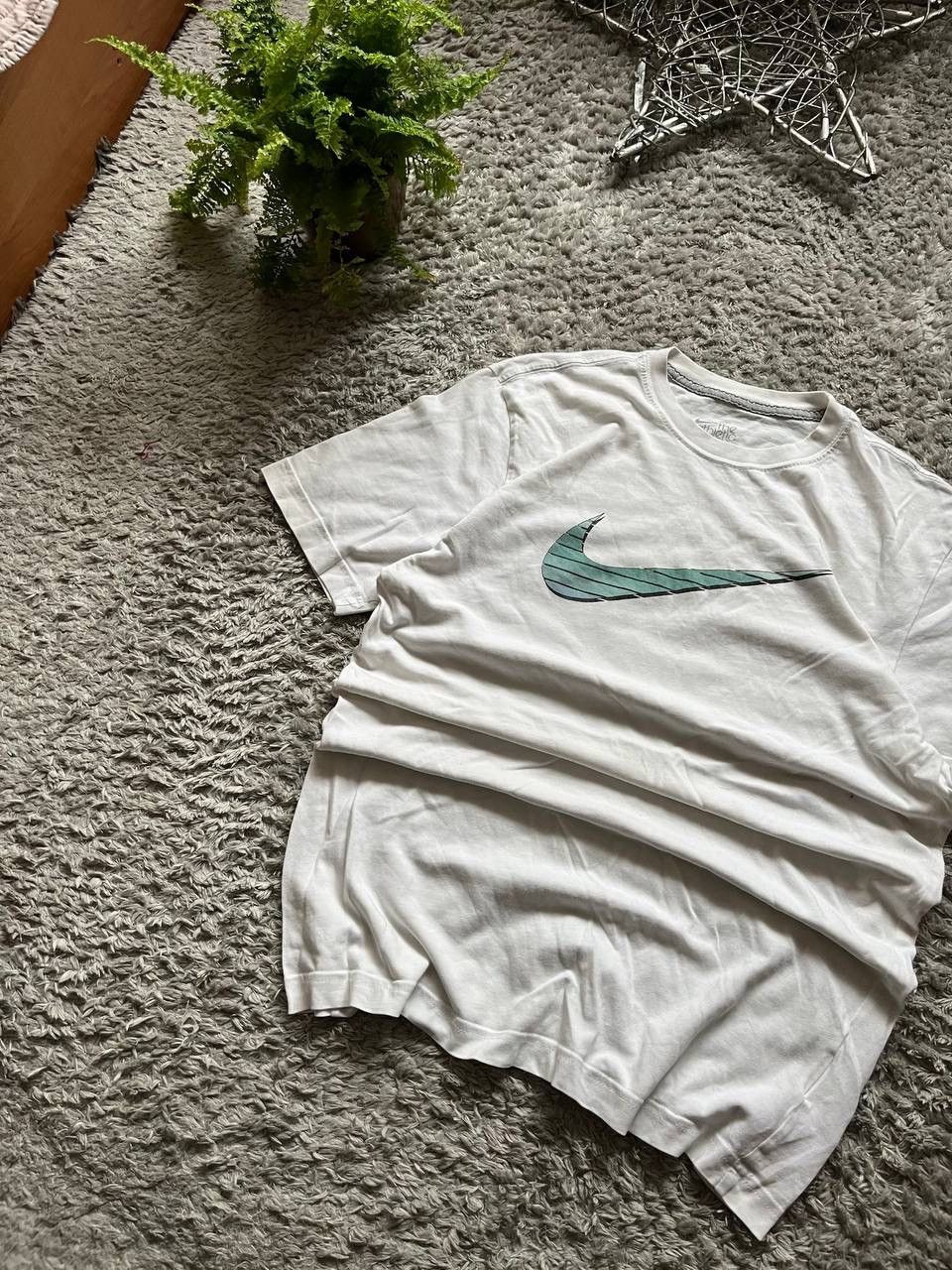 Nike × Vintage 00s Nike T-Shirt Vintage Streetwear Big Logo Swoosh Oversize Size US M / EU 48-50 / 2 - 2 Thumbnail