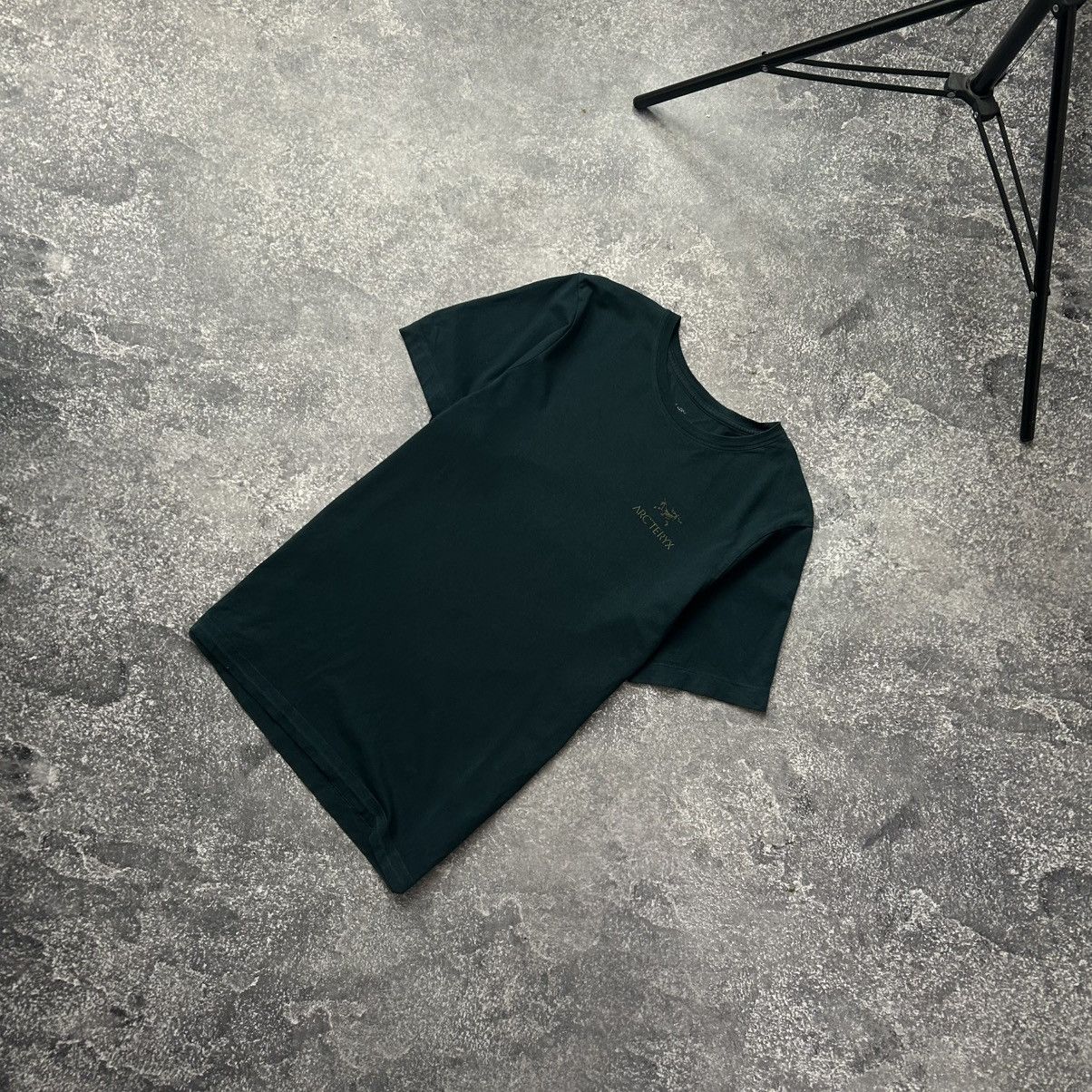 Arc'teryx Mens Arcteryx Small logo basic y2k outdoor streetwear tee Size US S / EU 44-46 / 1 - 1 Thumbnail