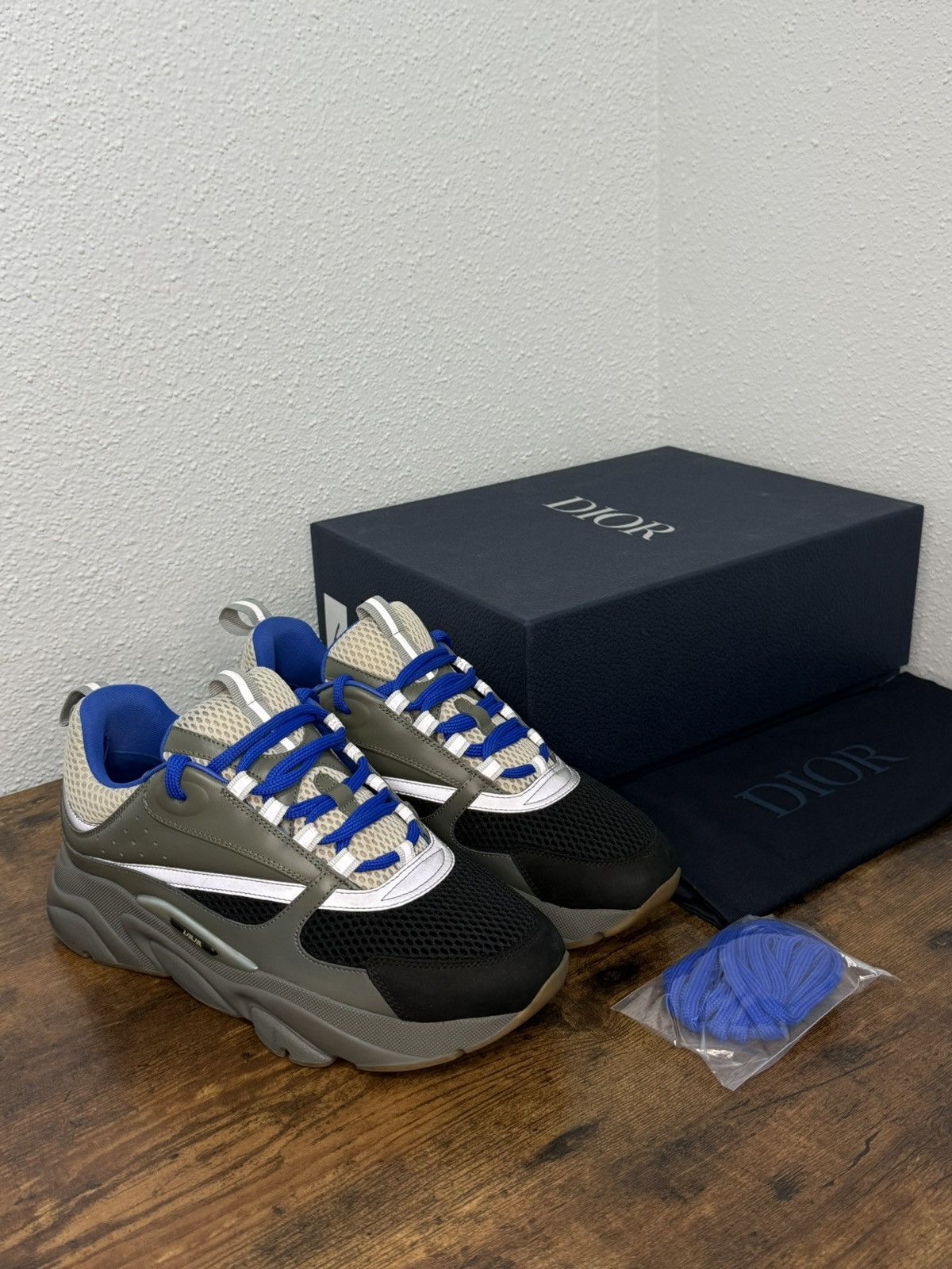 Dior Dior B22 Olive Cream size 42 US 9 Size US 9 / EU 42 - 1 Thumbnail
