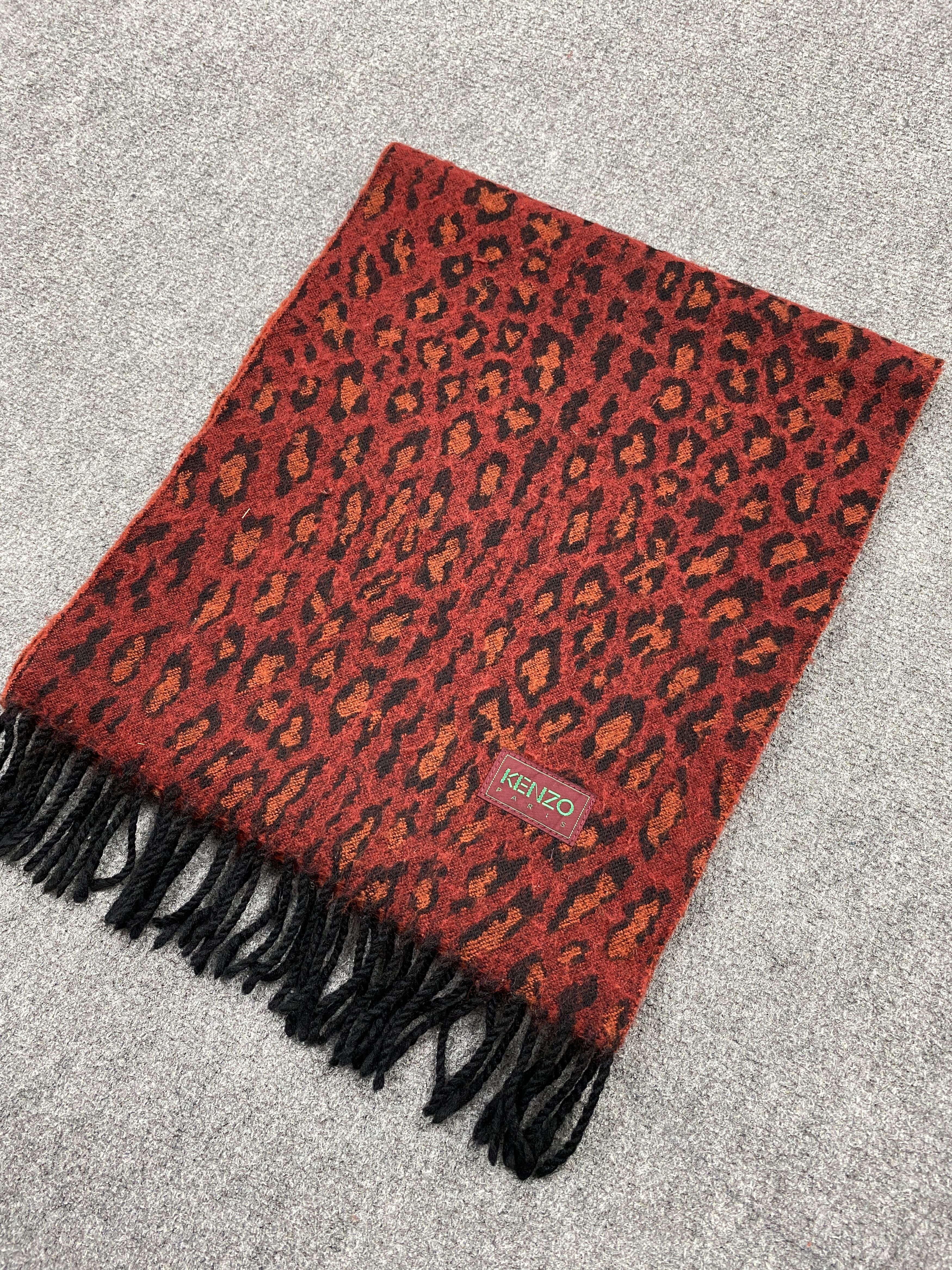 Kenzo KENZO LEOPARD SCARVES / MUFFLER / NECKWEAR T324 Size ONE SIZE - 12 Thumbnail