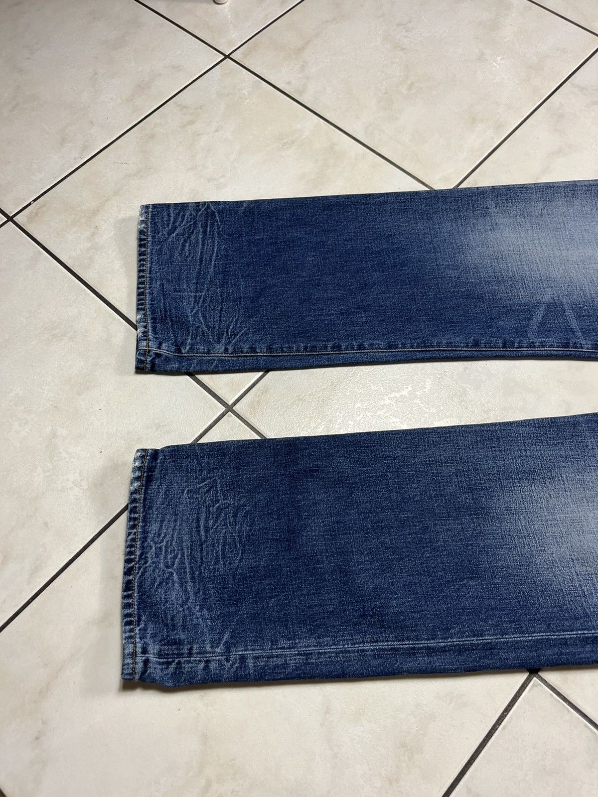 Armani × Giorgio Armani Vintage Armani jeans distressed denim y2k washed J21 regular Size US 33 - 9 Thumbnail