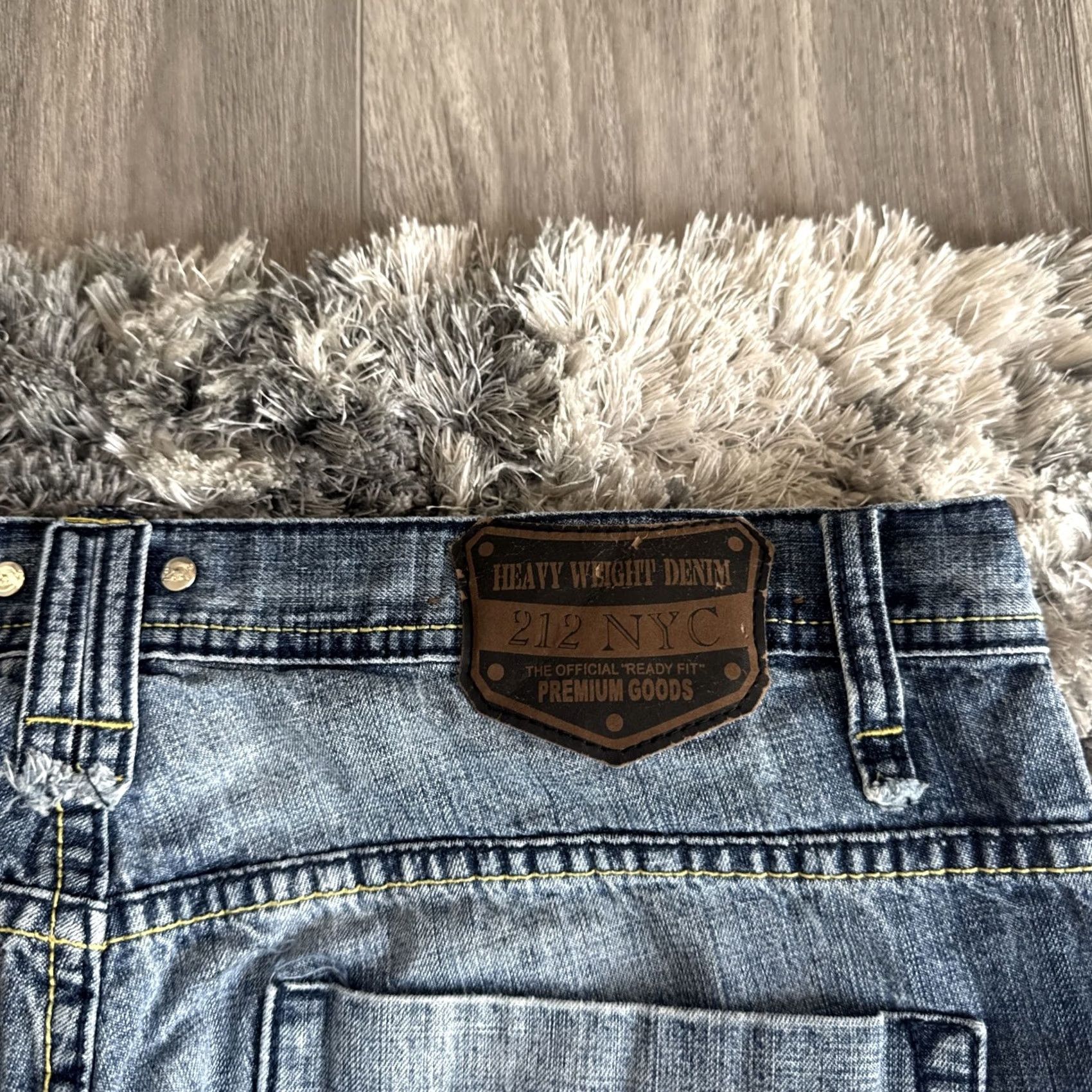 Denime VINTAGE 212NYC Jorts Jean Shorts Men’s Size 38 Blue Denim Embroidered Y2K 00’s Size US 38 / EU 54 - 3 Thumbnail