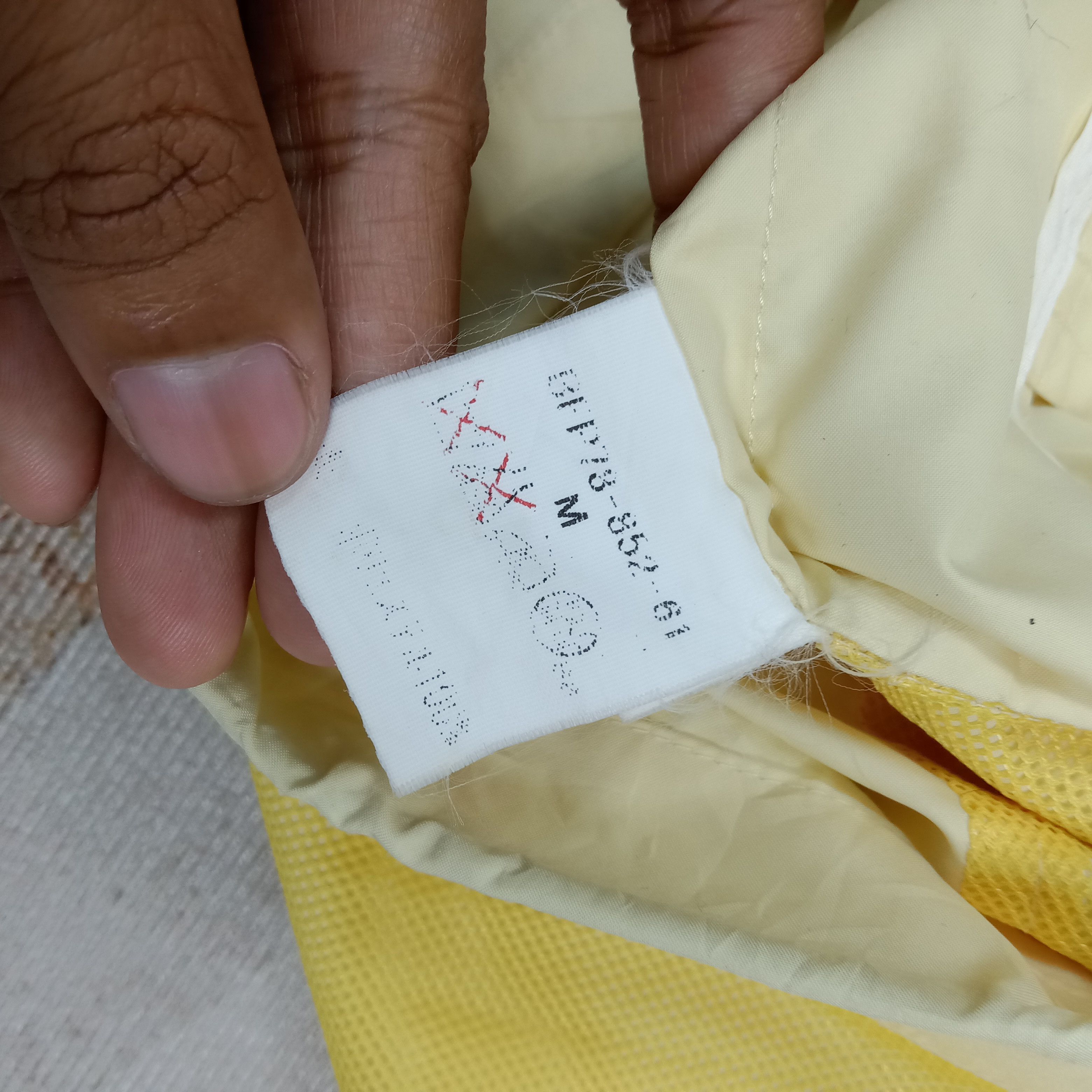 Burberry Burberry Golf Designer Winbreaker Vest C285N52 Size US M / EU 48-50 / 2 - 6 Thumbnail