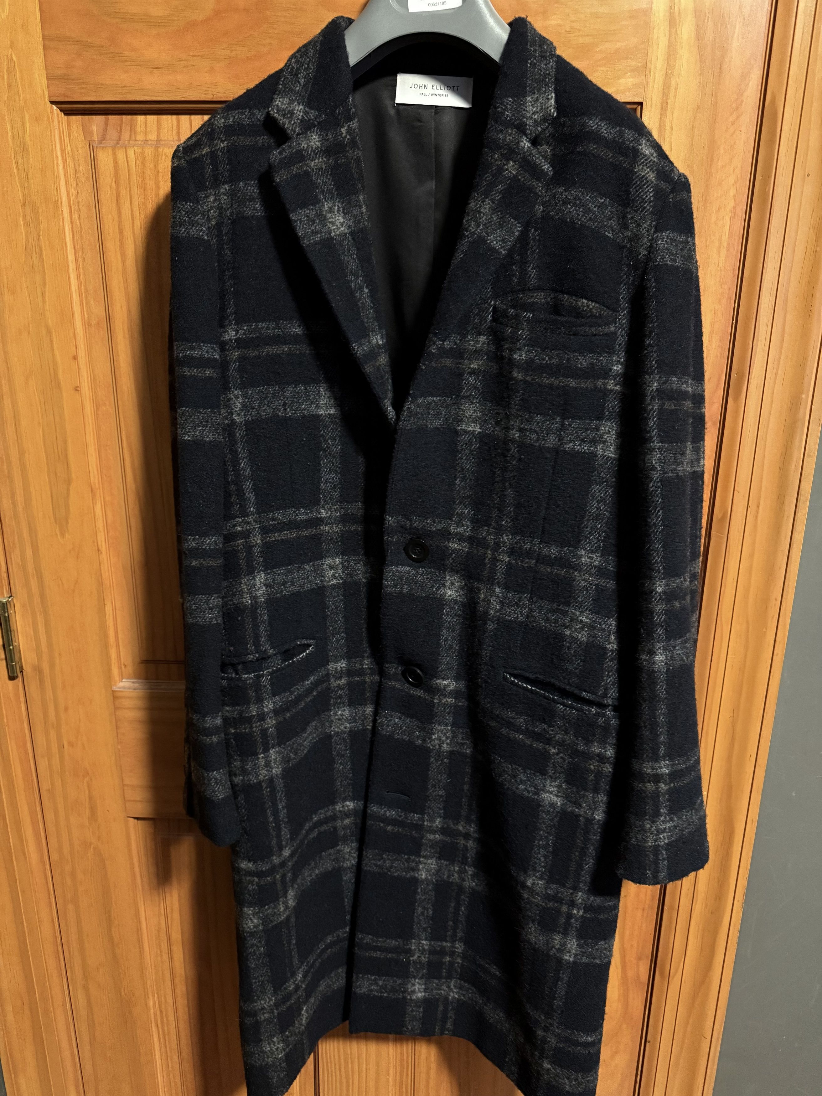 John Elliott John Elliott Navy and Back Plaid Scarlet Overcoat - 2 Size US M / EU 48-50 / 2 - 4 Thumbnail