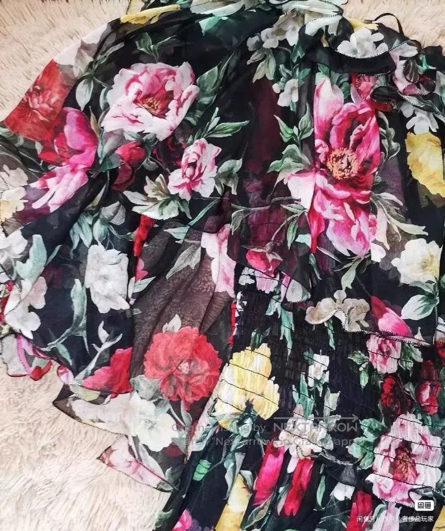 Dolce & Gabbana DG Floral Print Dress Size 38. Size S / US 4 / IT 40 - 3 Thumbnail