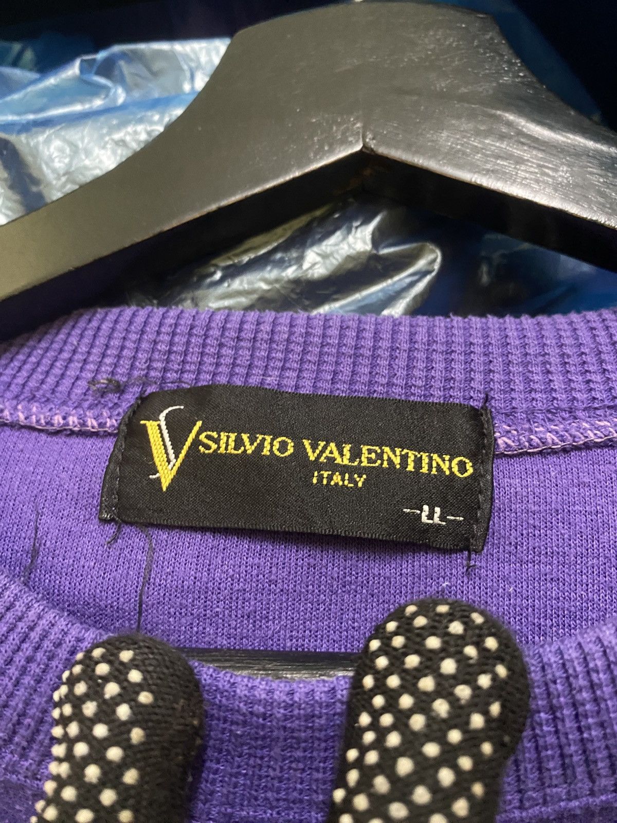 Vintage Vintage Silvio Valentino Italy Purple Graphic Sweatshirt Size US L / EU 52-54 / 3 - 4 Thumbnail