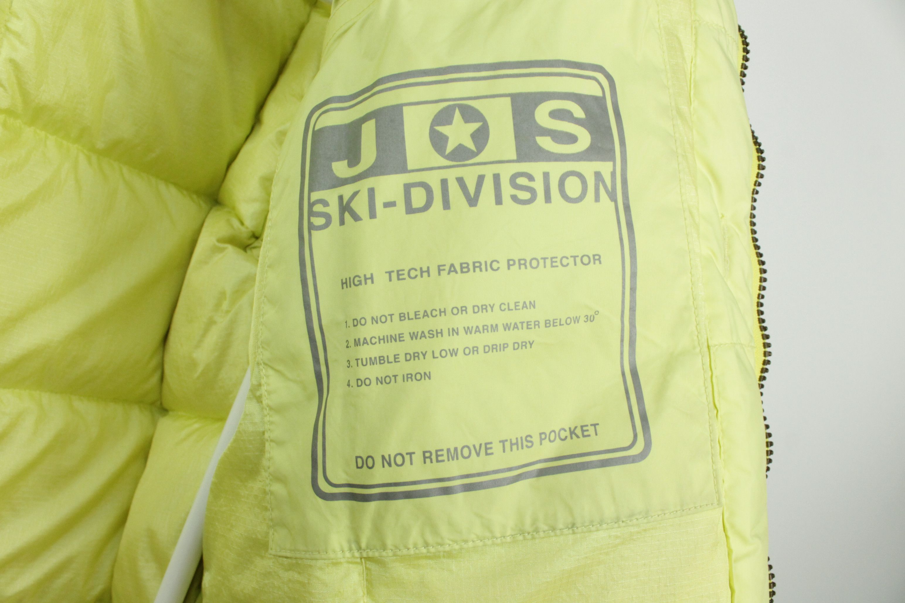 JET SET JET SET Ski-Division Waterproof Nylon Puffer Jacket Men's Size US S / EU 44-46 / 1 - 16 Thumbnail