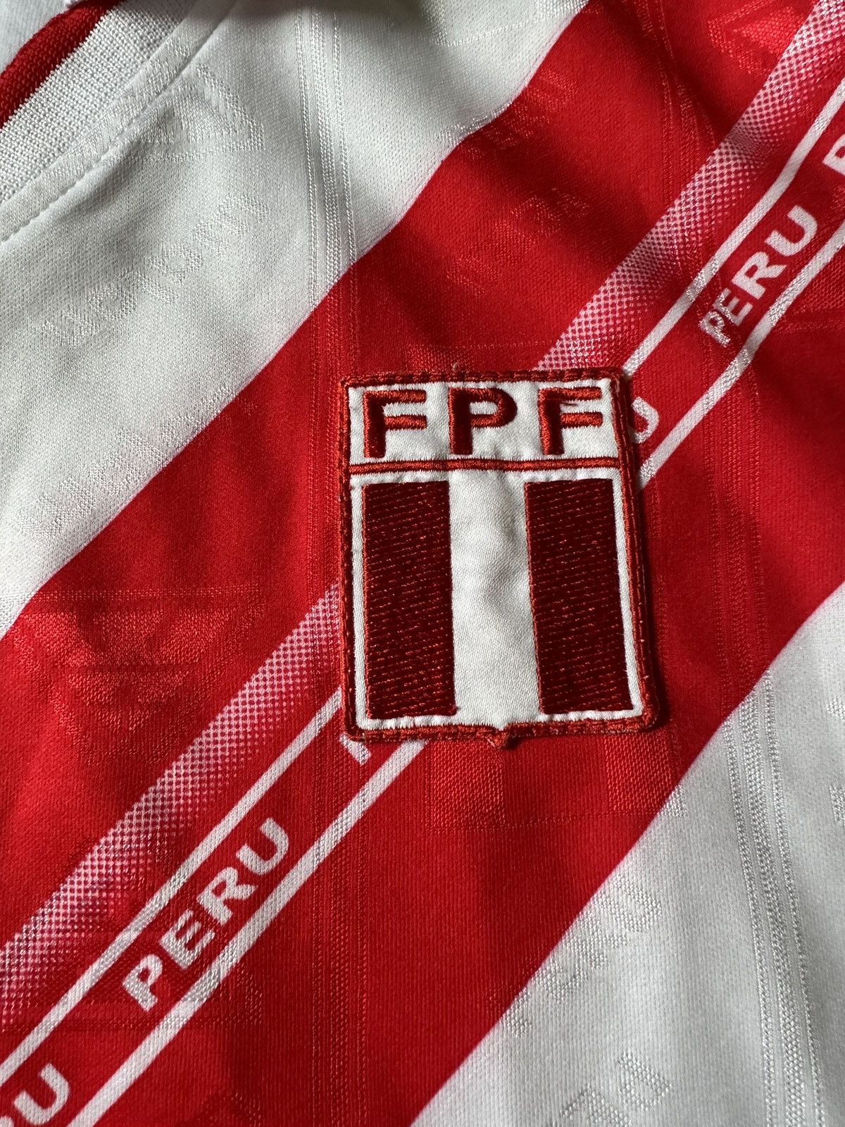Vintage Vintage 1999/2000 Walon Peru National Team #7 Jersey Size US L / EU 52-54 / 3 - 5 Thumbnail