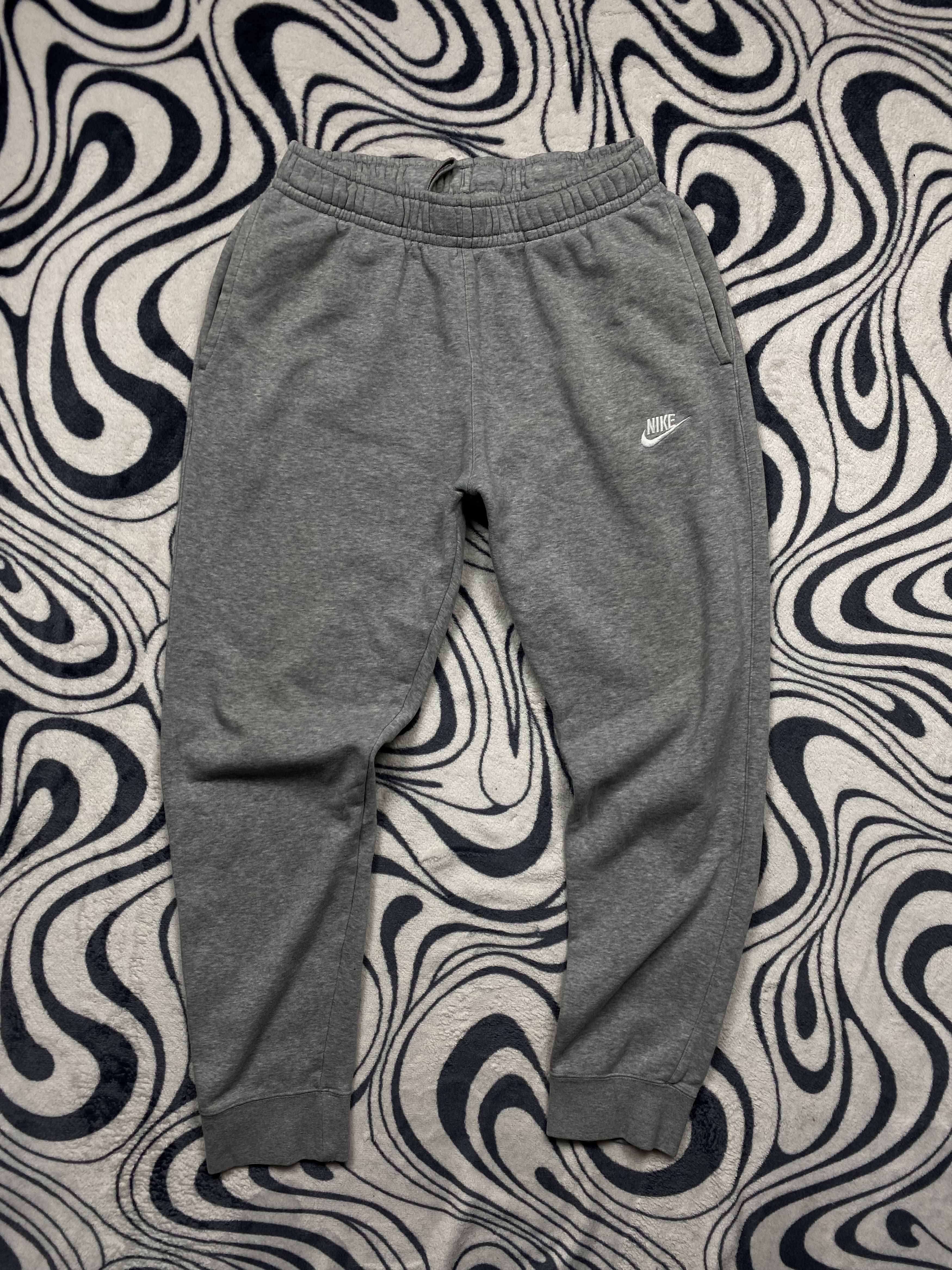Nike Nike Mens Baggy Sweatpants Y2K Pants Size US 32 / EU 48 - 1 Thumbnail