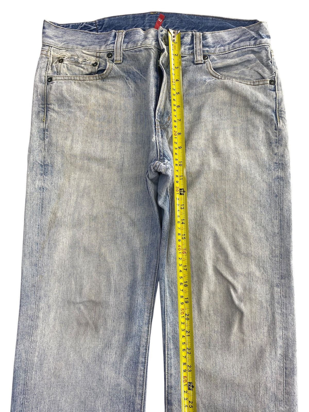 Uniqlo Uniqlo Acid Light Wash Style Regular Fit Jeans Size US 32 / EU 48 - 6 Thumbnail