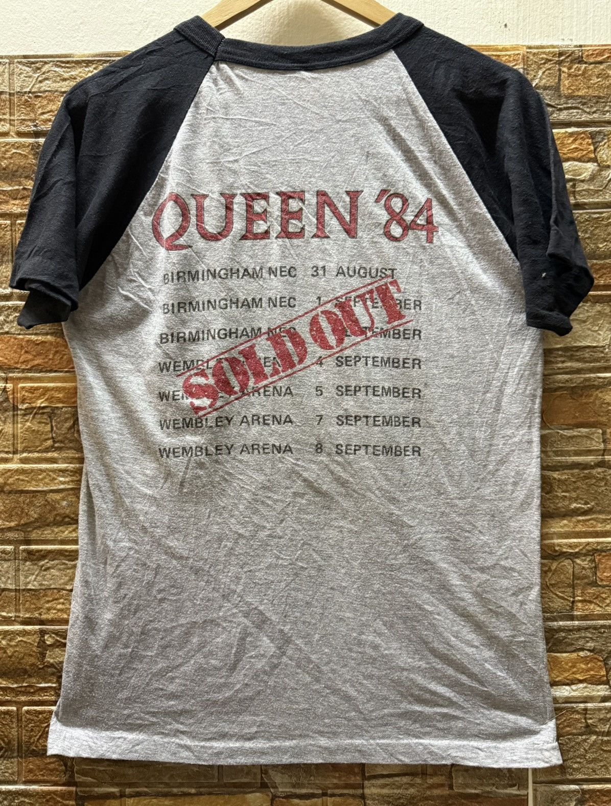 Vintage Vintage 1984 Queen Freddie Mercury Rare T-shirt Retro Size US S / EU 44-46 / 1 - 2 Thumbnail