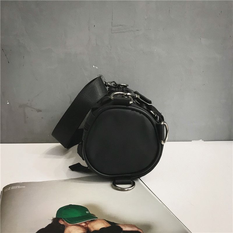Japanese Brand Utility grunge buckle crossbody shoulder bag pouch bag Size ONE SIZE - 7 Thumbnail