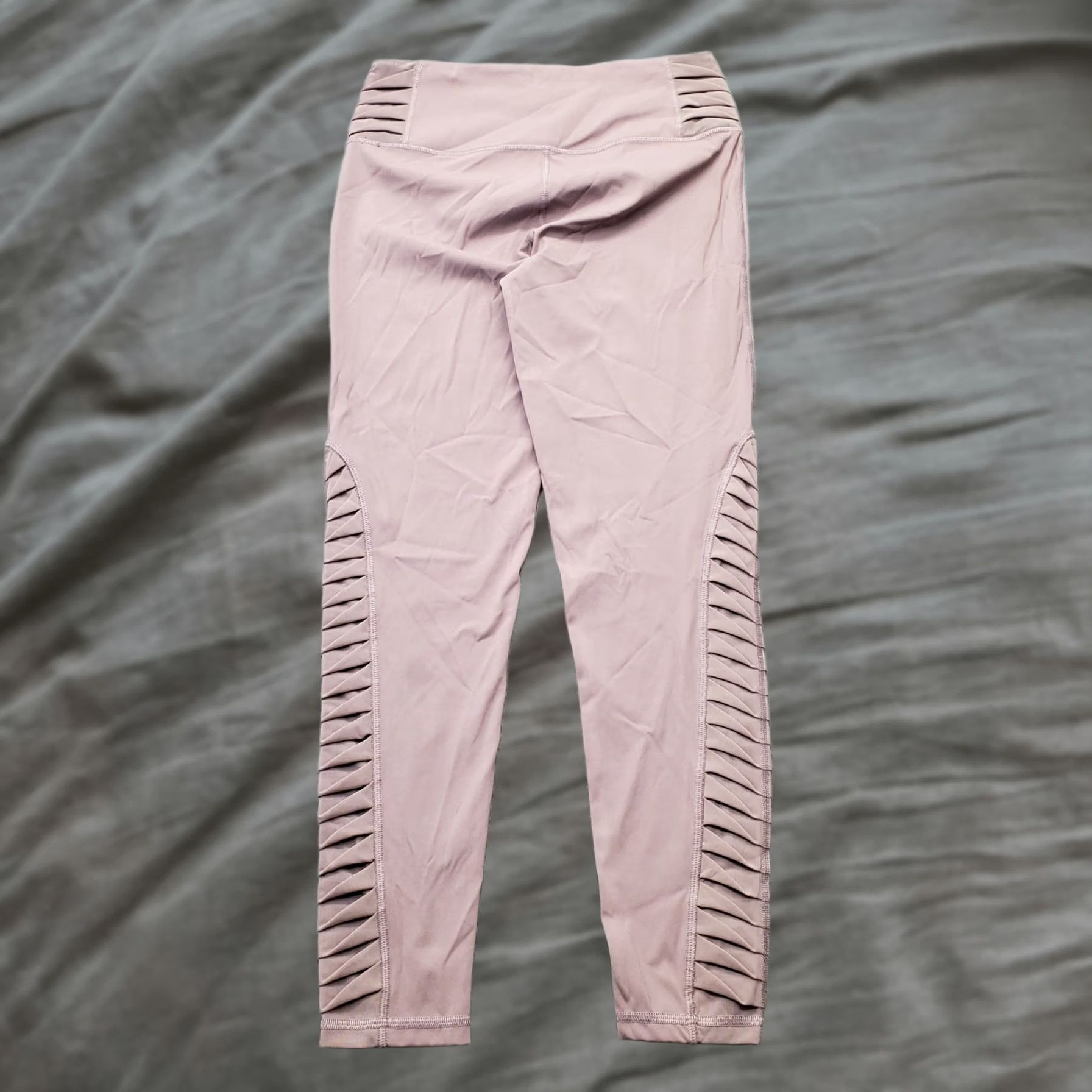 Victoria's Secret Victoria's Secret Sport Leggings Womens Medium Purple Twisted Pleat Yoga Pull On Size 32" / US 10 / IT 46 - 1 Thumbnail