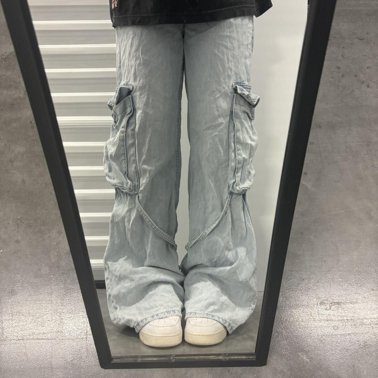 Vintage Crazy Vintage Y2K/2000s Super Baggy Skater Style Streetwear Light Wash Denim Jeans! Size US 35 - 1 Thumbnail