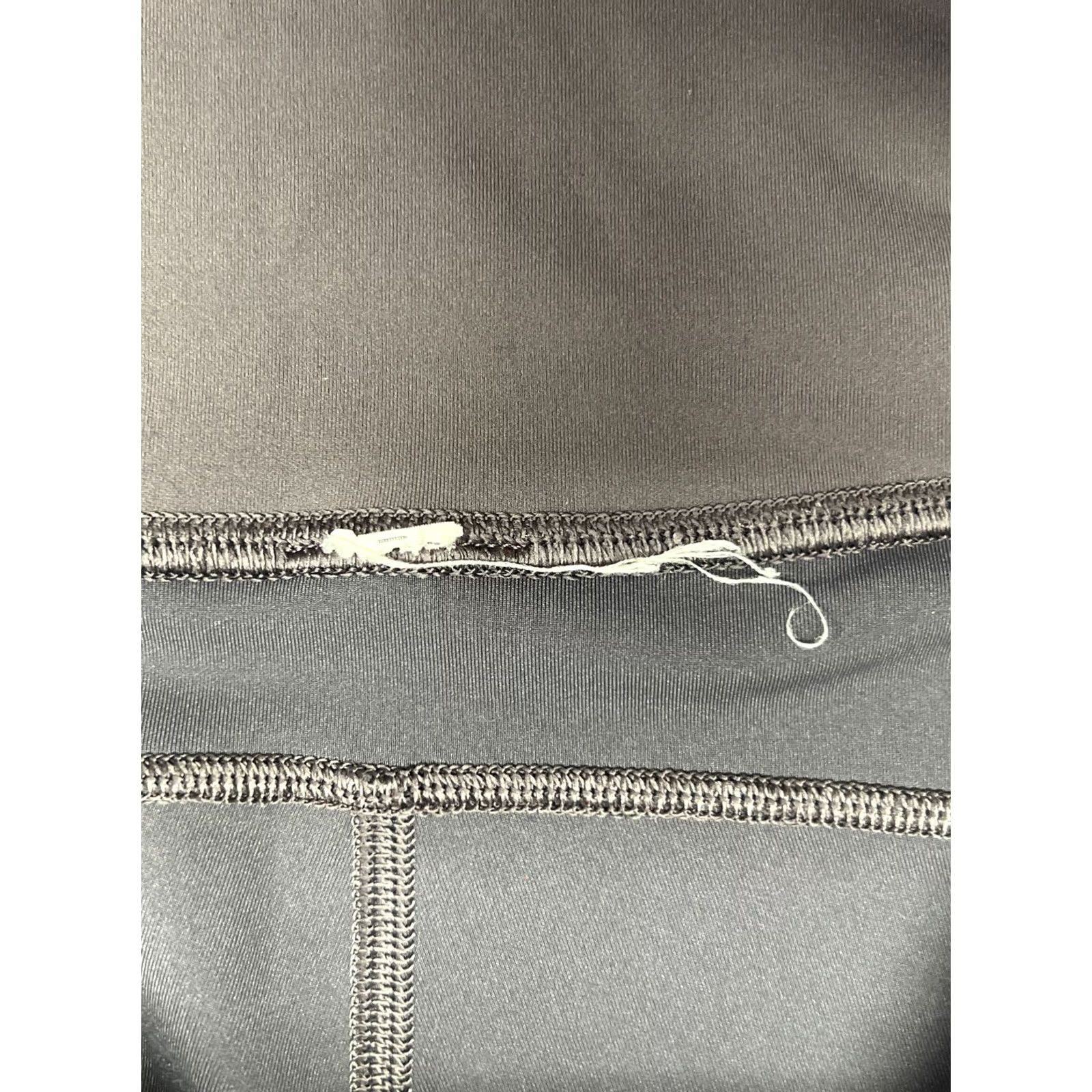 Lululemon Lululemon In Movement Crop Leggings Women 6 Purple Everlux 19" Inseam Athletic Size 28" / US 6 / IT 42 - 3 Thumbnail