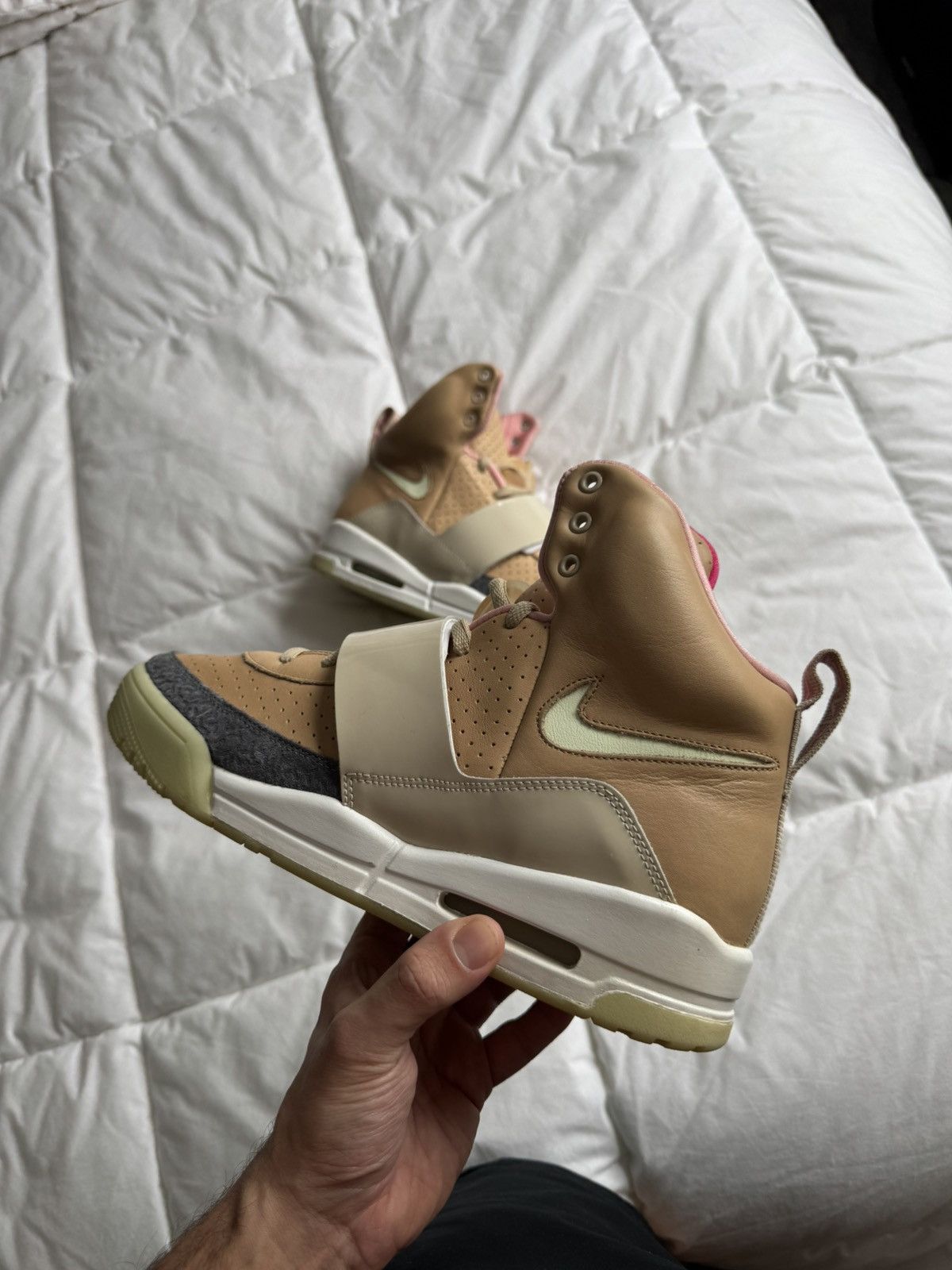 Kanye West × Nike Nike Net Net Air Yeezy 1 Size US 9 / EU 42 - 15 Thumbnail