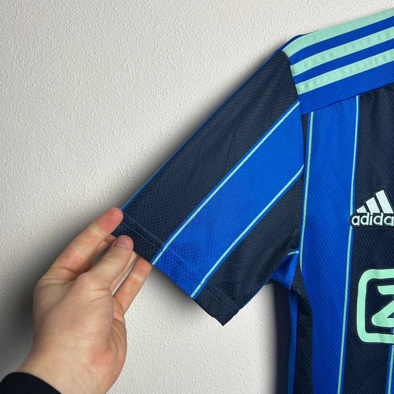 Adidas Mens Adidas FC Ajax 2021 home soccer jersey Size US XS / EU 42 / 0 - 11 Thumbnail