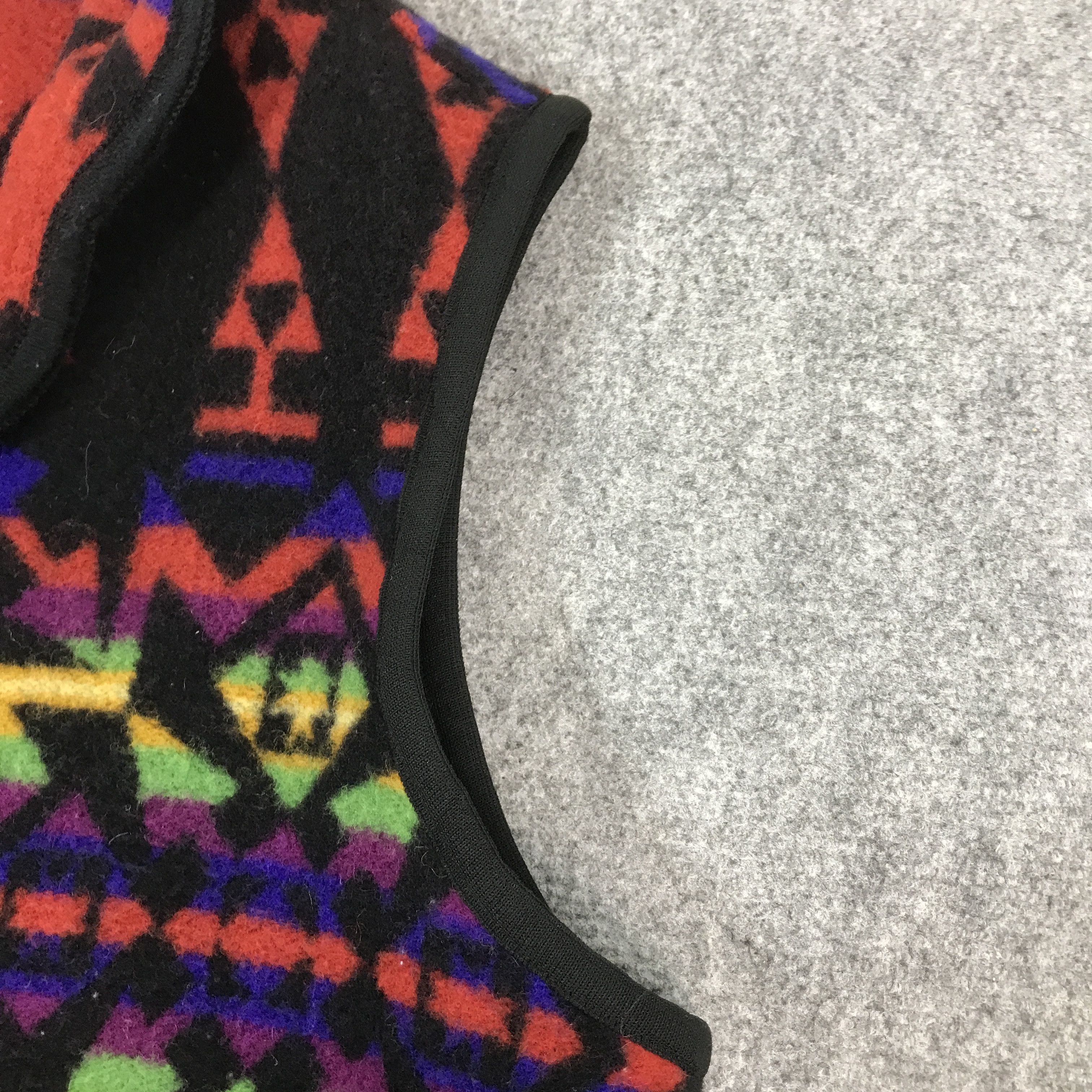 United Colors Of Benetton united colors of benetton Wool vest Size US M / EU 48-50 / 2 - 6 Thumbnail