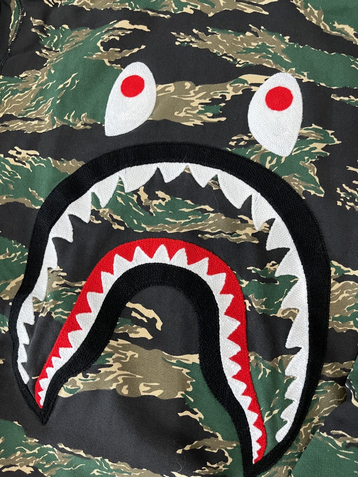 Bape Fullziphoodie BAPE shark tiger camo Embroidery Size US M / EU 48-50 / 2 - 2 Thumbnail