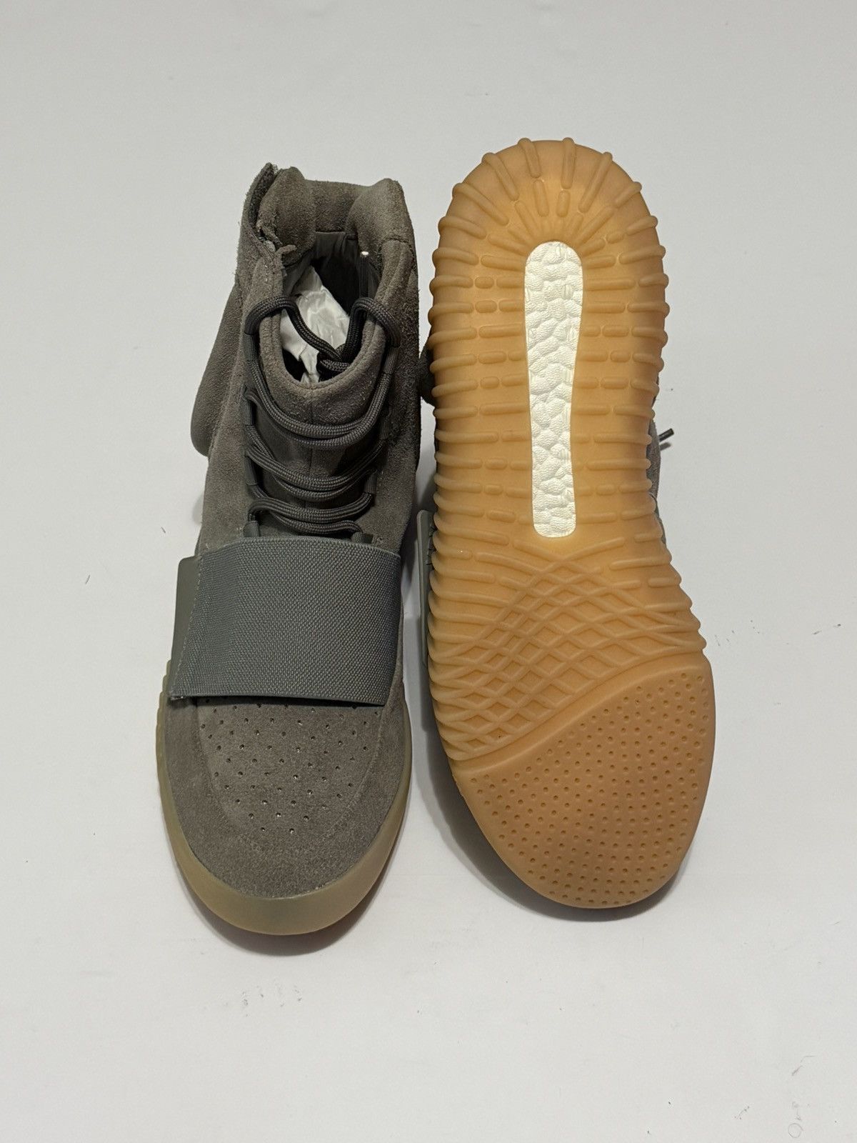 Yeezy Yeezy boost 750 grey glows Size US 10 / EU 43 - 4 Thumbnail
