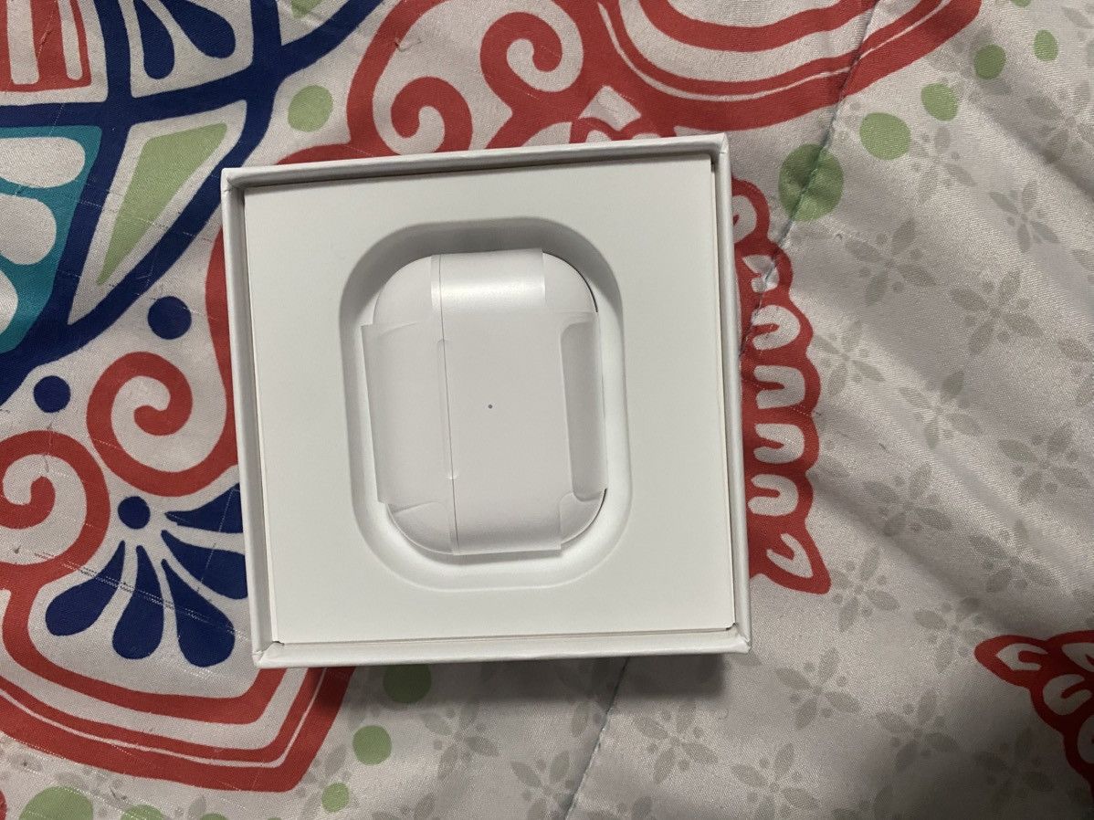 Other Apple @irpods Size ONE SIZE - 3 Thumbnail
