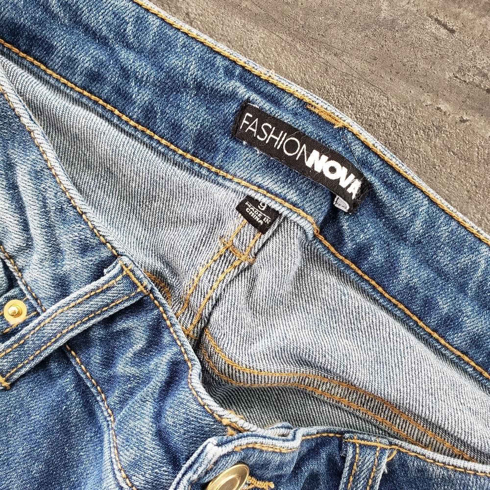 Fashion Nova Denim Classic Fashion Nova Flare Jean Size 30" / US 8 / IT 44 - 3 Thumbnail