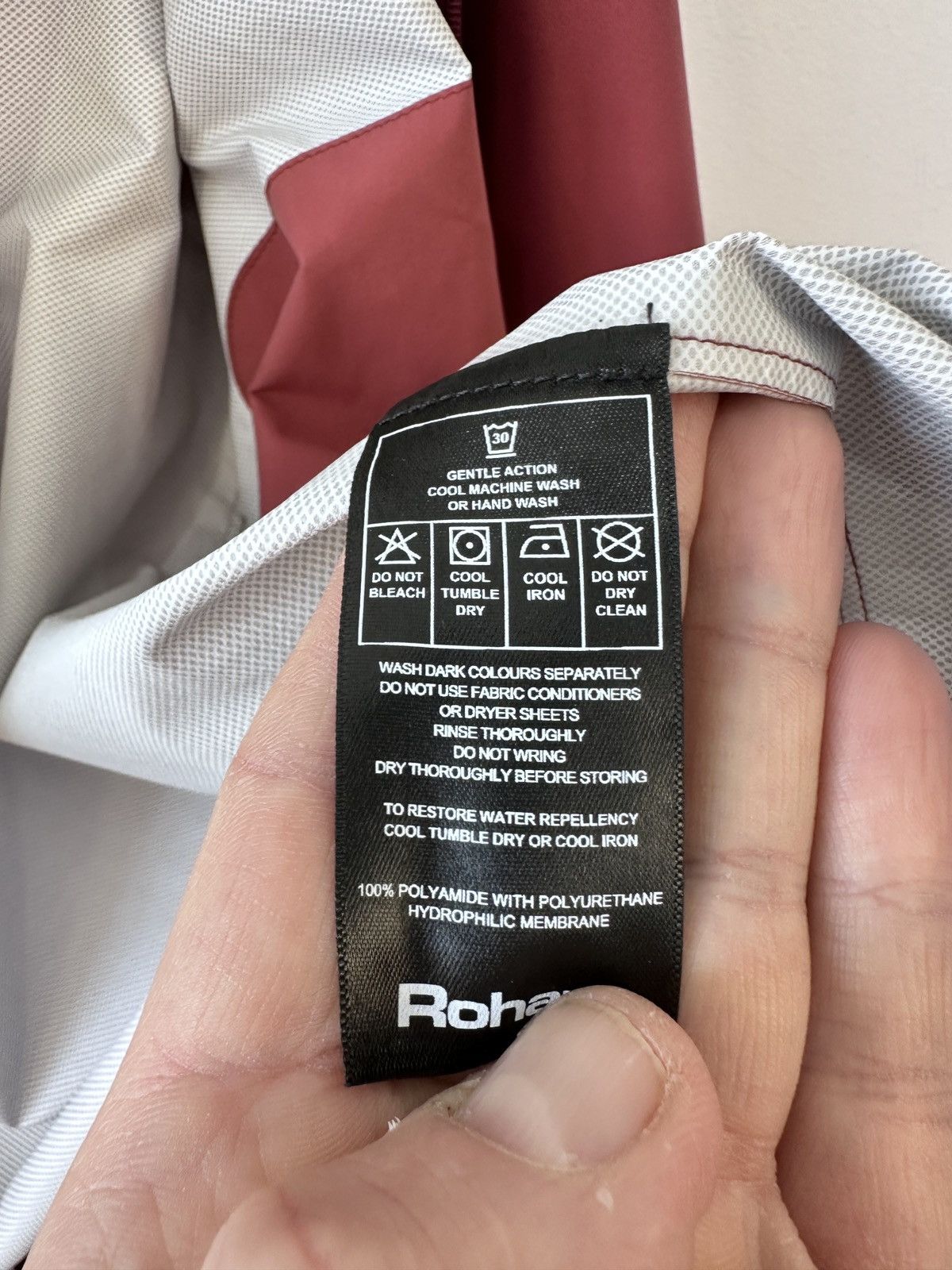 Other Rohan Momentum Jacket Barricade Waterproof Hiking Rain Coat Size US S / EU 44-46 / 1 - 15 Thumbnail