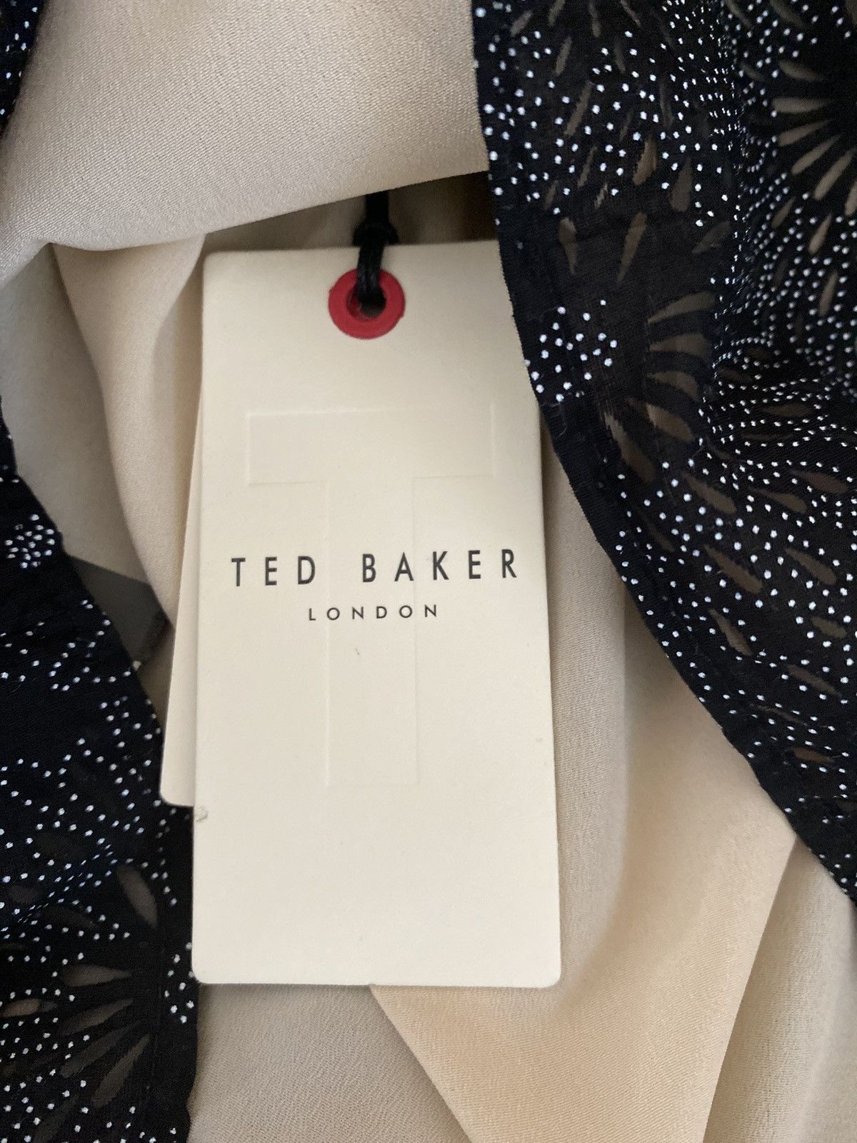 Ted Baker Ted Baker Ingriid Black Box Puff Sleeve Blouse 1 US 2-4 Size S / US 4 / IT 40 - 7 Thumbnail