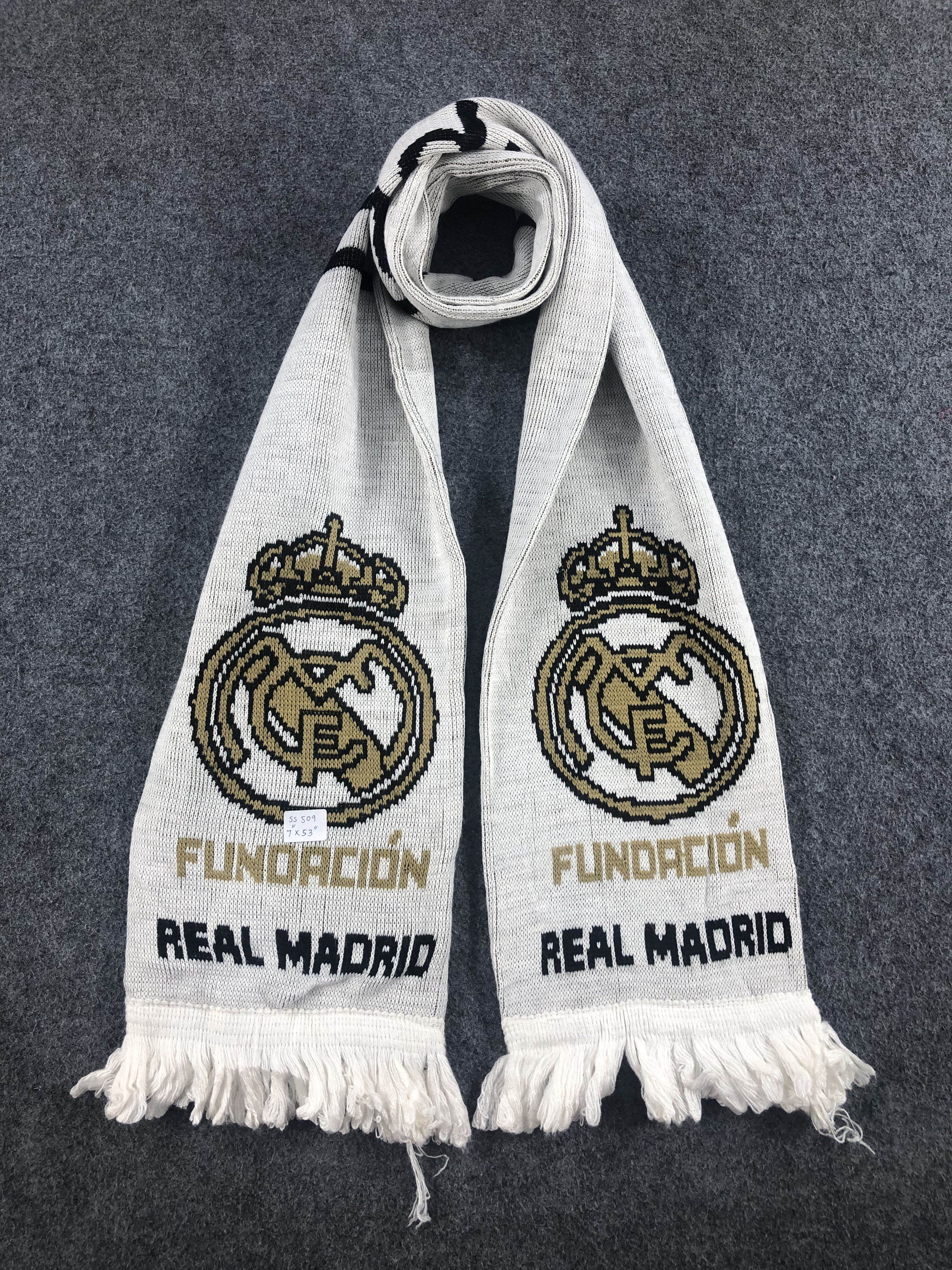 Vintage Real Madrid sport Scarf / Muffler / Neckwear Size ONE SIZE - 1 Thumbnail