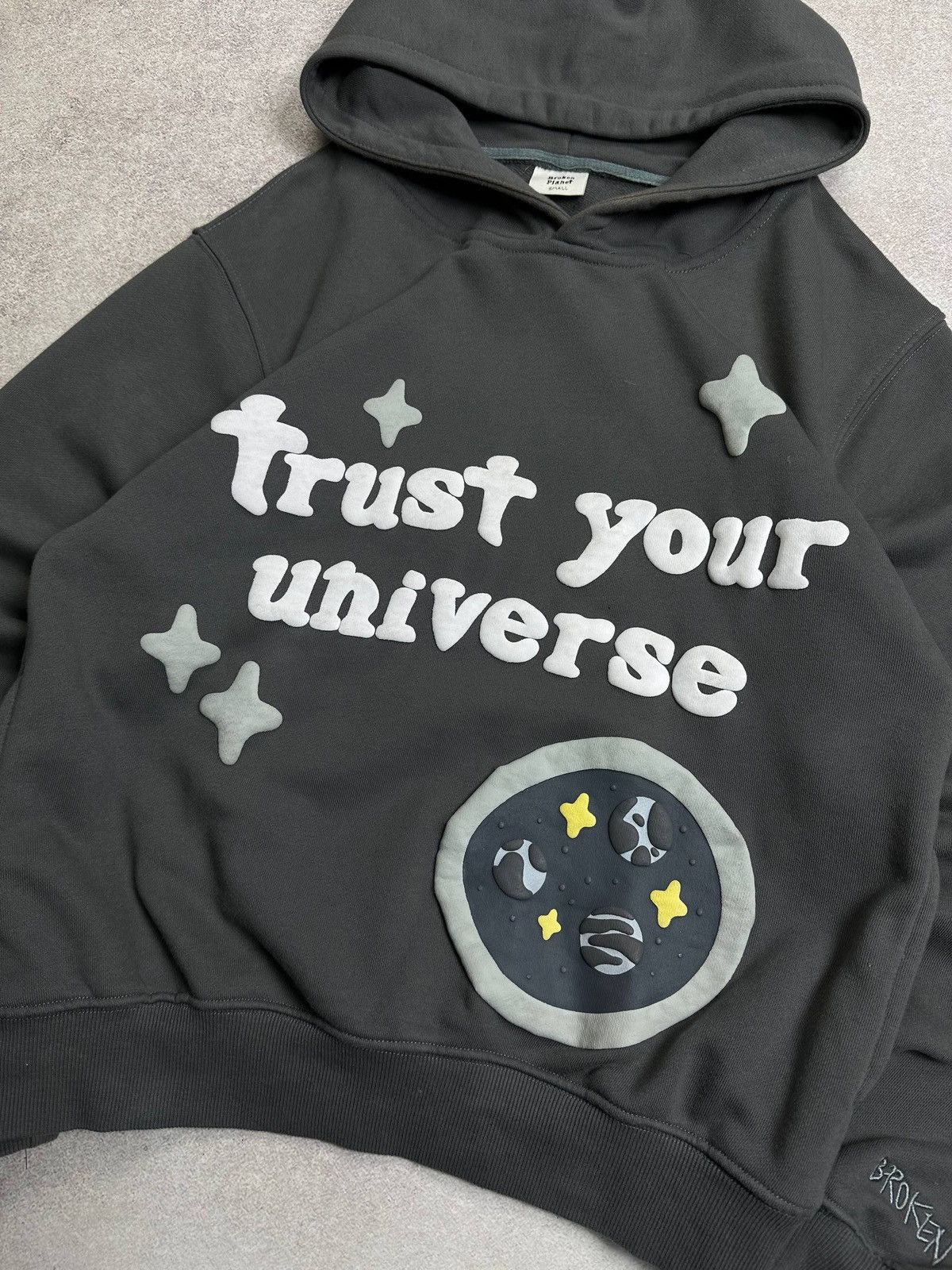 Broken Planet Broken Planet Trust Your Universe Boxy Hoodie S Size US S / EU 44-46 / 1 - 6 Thumbnail