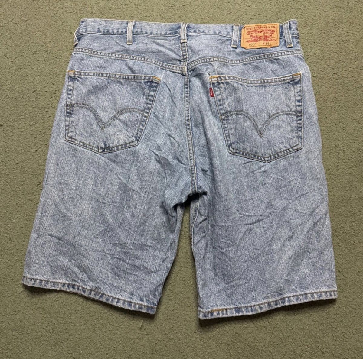 Levi's Levis 505 jean shorts Size US 38 / EU 54 - 2 Thumbnail