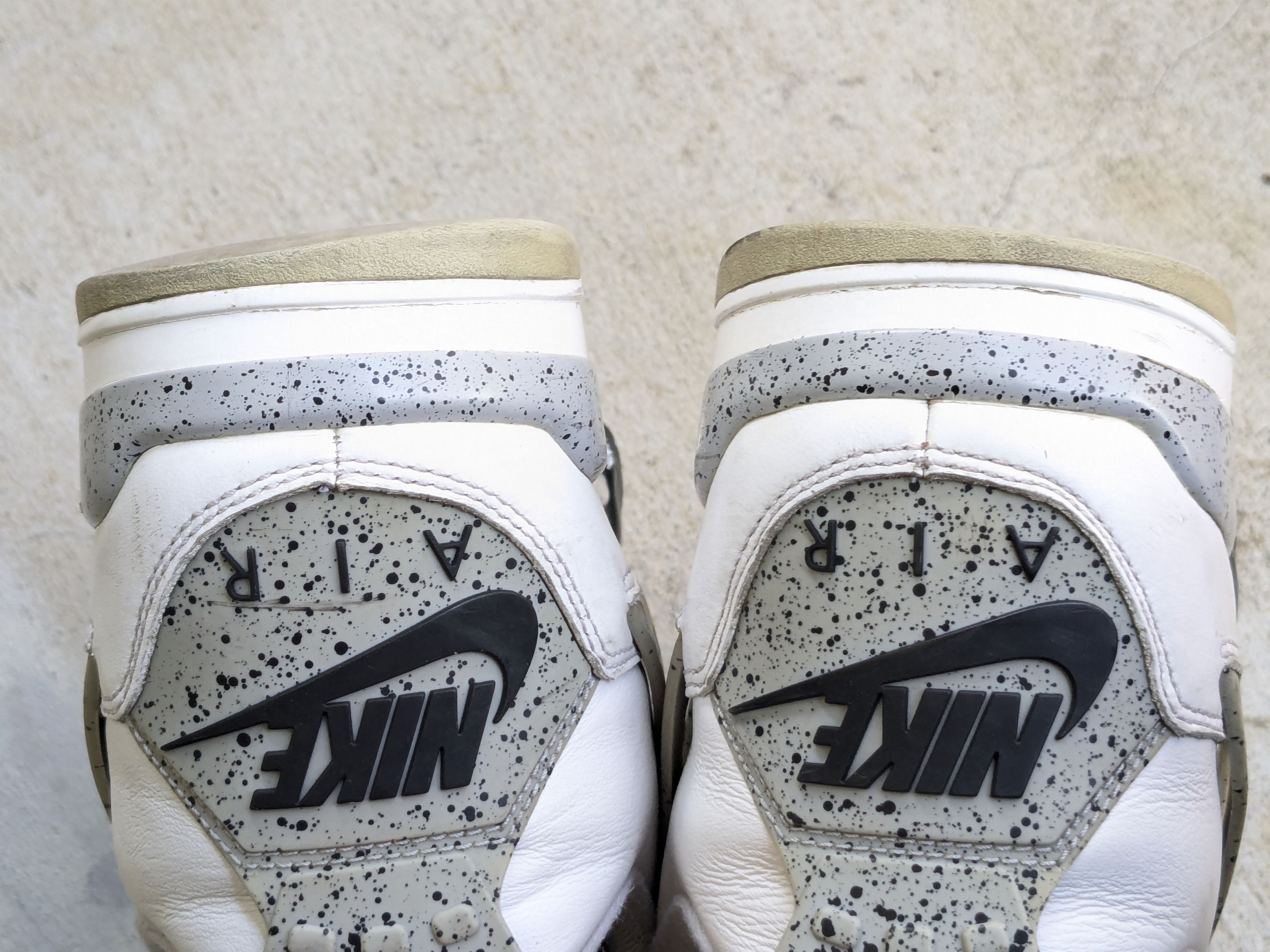 Jordan Brand Nike Air Jordan 4 White Cement OG 2016 12 840606-192 Size US 12 / EU 45 - 14 Thumbnail