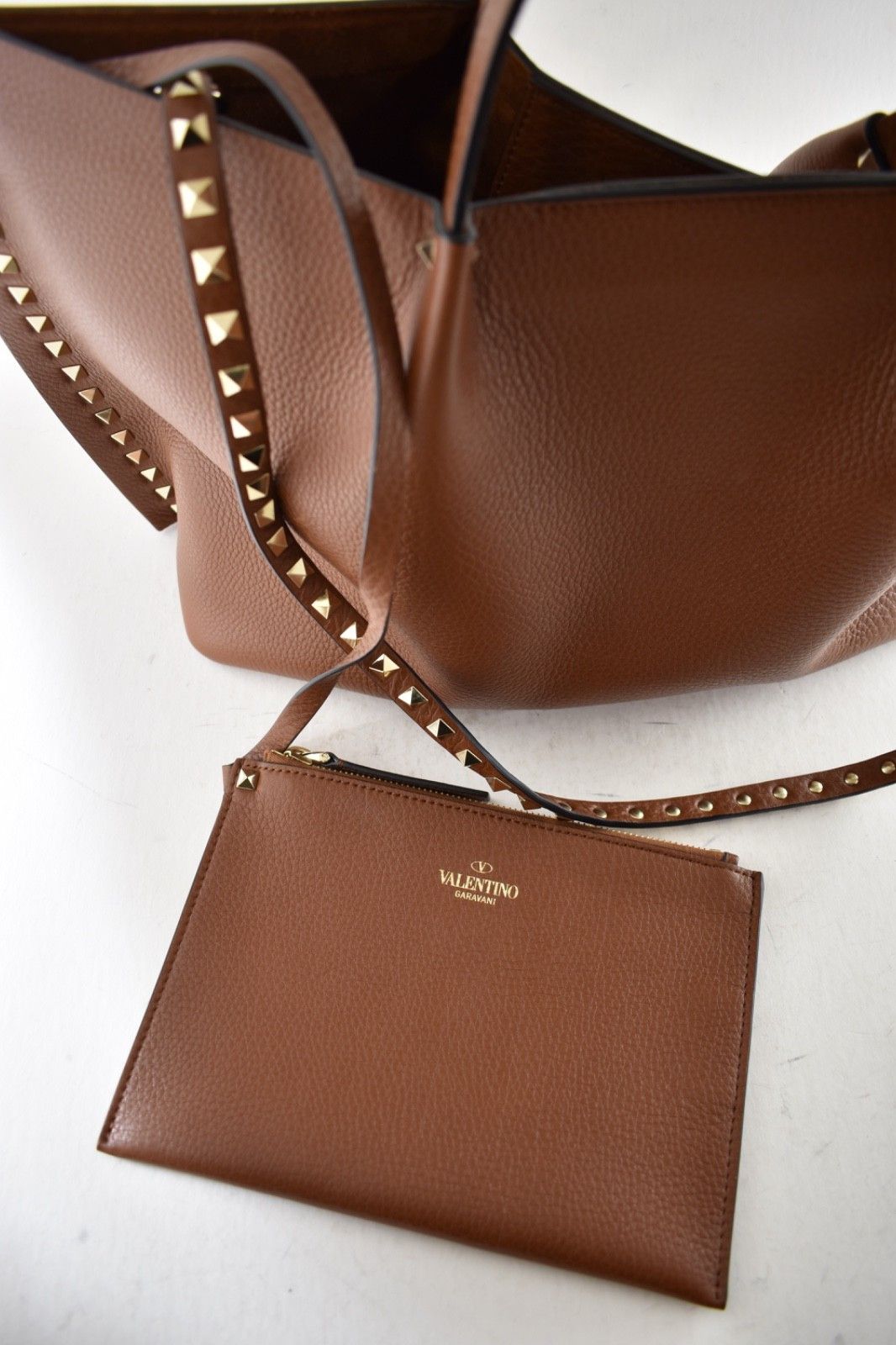 Valentino Valentino Garavani Rockstud Medium HG5 Leather Shoulder Bag Size ONE SIZE - 7 Thumbnail