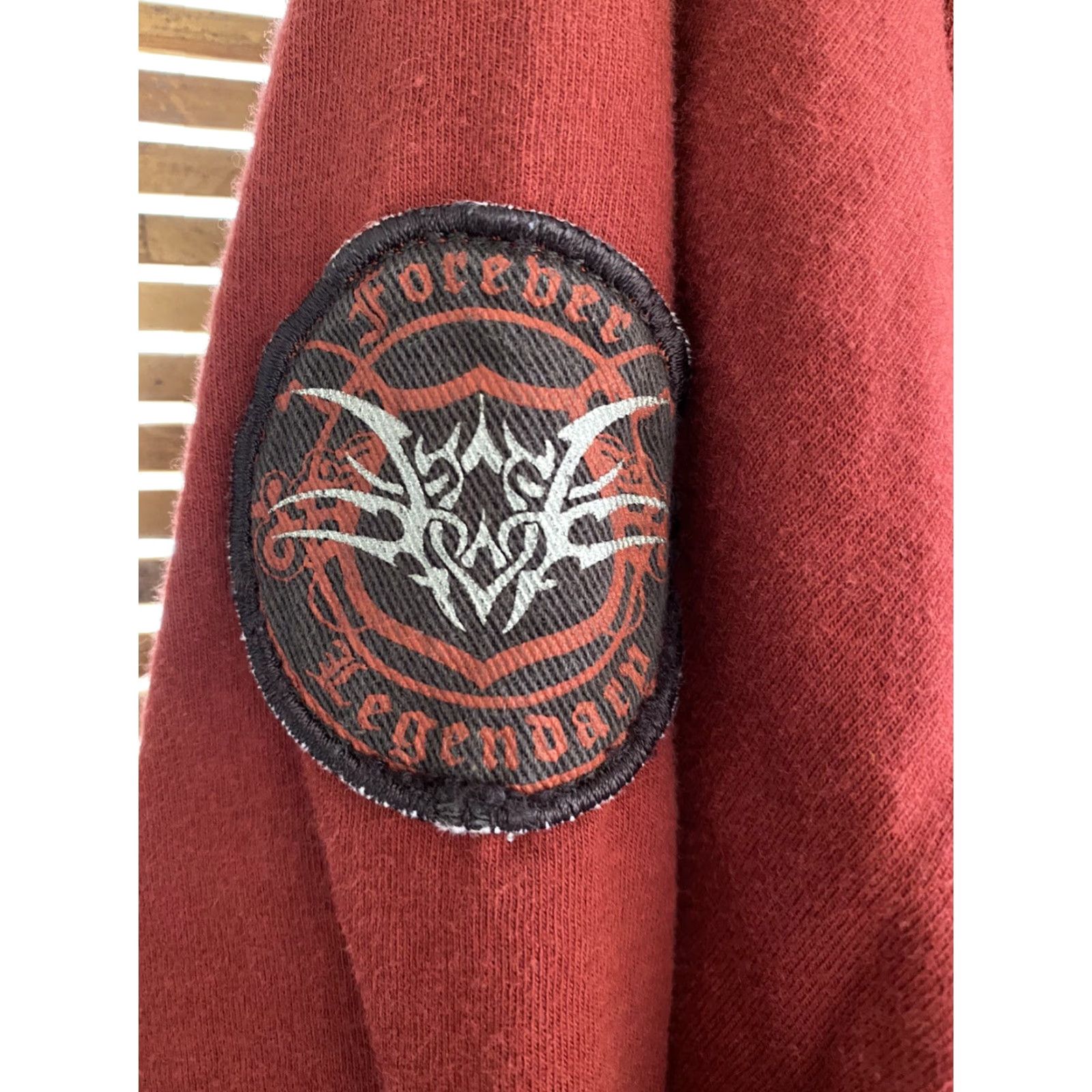 Guess GUESS Mens Long Sleeve Red Shirt L Crew Neck Live Like Kings Road Lords Patch Size US L / EU 52-54 / 3 - 4 Thumbnail