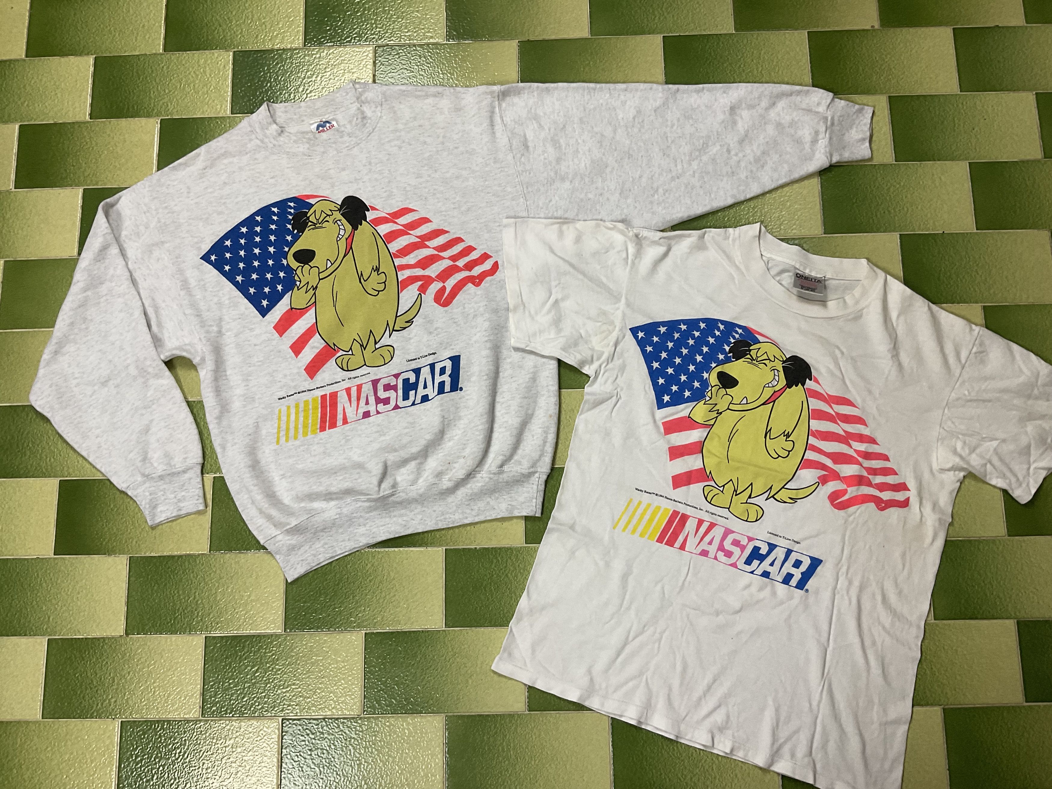 Cartoon Network Vintage 1994 Nascar Muttley Sweatshirt FREE Vtg Muttley Tee Size US M / EU 48-50 / 2 - 1 Thumbnail