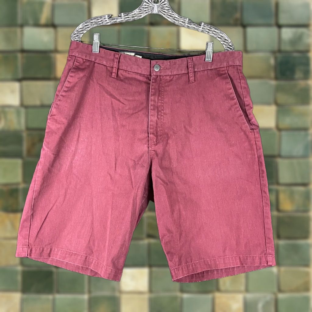 Volcom VOLCOM Chino Shorts Men’s 36 Red Size US 36 / EU 52 - 1 Thumbnail