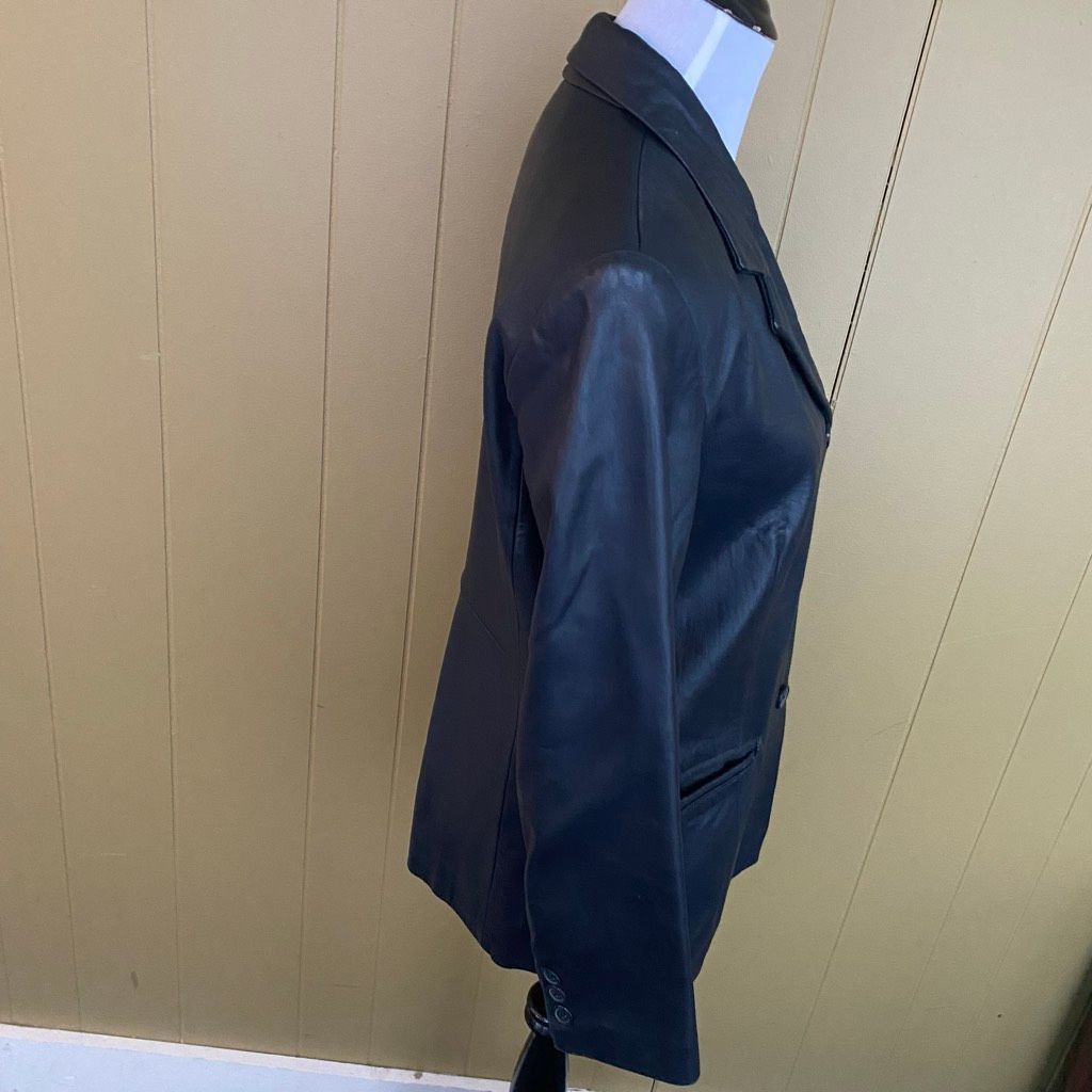 Preston & York Preston & York women M 3 button black leather jacket w/pink Size M / US 6-8 / IT 42-44 - 3 Thumbnail
