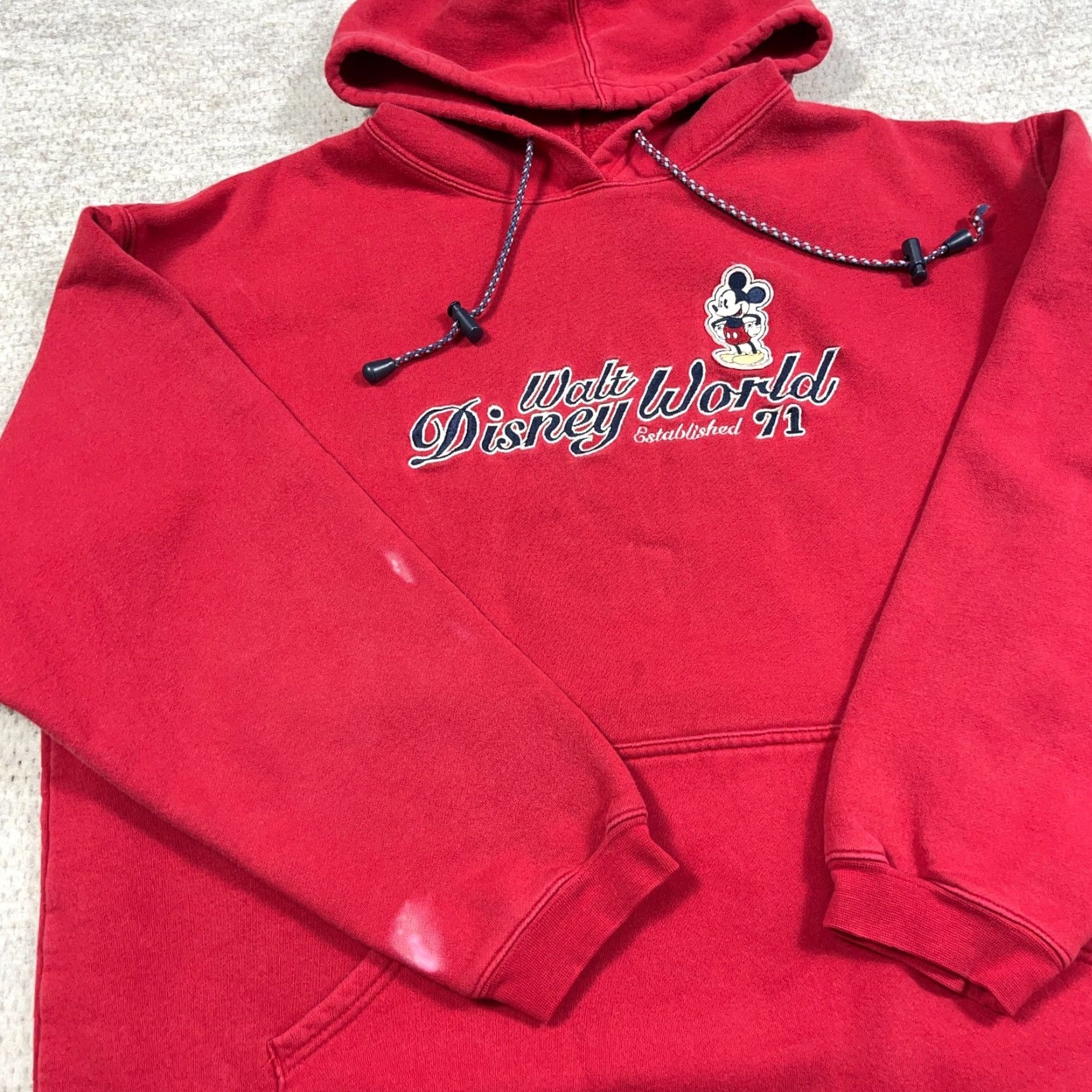 Disney VINTAGE Disney Hoodie Mens XL Red Mickey Mouse Embroidered Graphic Print Pullover Sweatshirt Size US XL / EU 56 / 4 - 7 Thumbnail